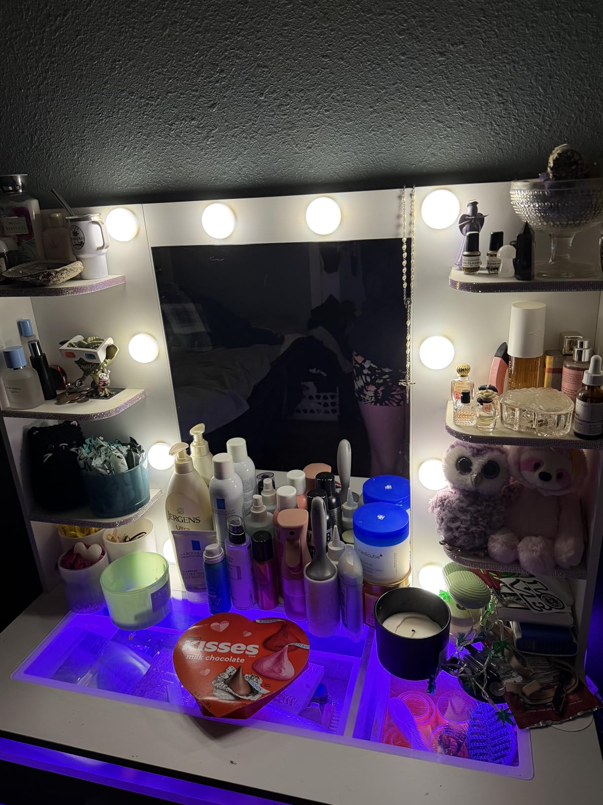 HUAHUU Vanity Desk with Mirror and Lights, Makeup Vanity Desk with Lights 3 Colors, Transparent Top Vanity with 2 RGB Drawers, 6 Shelves, Large Tempered Cabinet, Power Outlet, for Bedroom, White customer photo 1