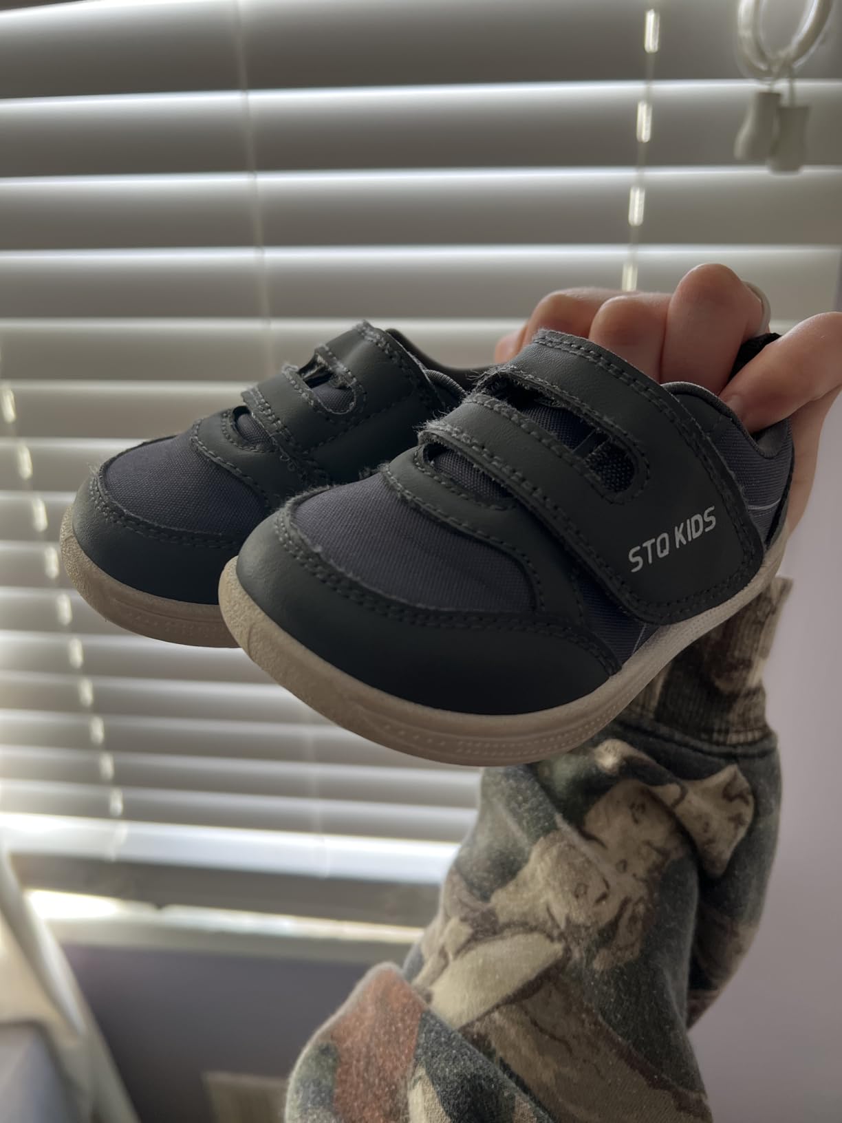 STQ KIDS Toddler Wide Toe Box Shoes Barefoot Boys Girls Sneakers Preschool customer photo 2