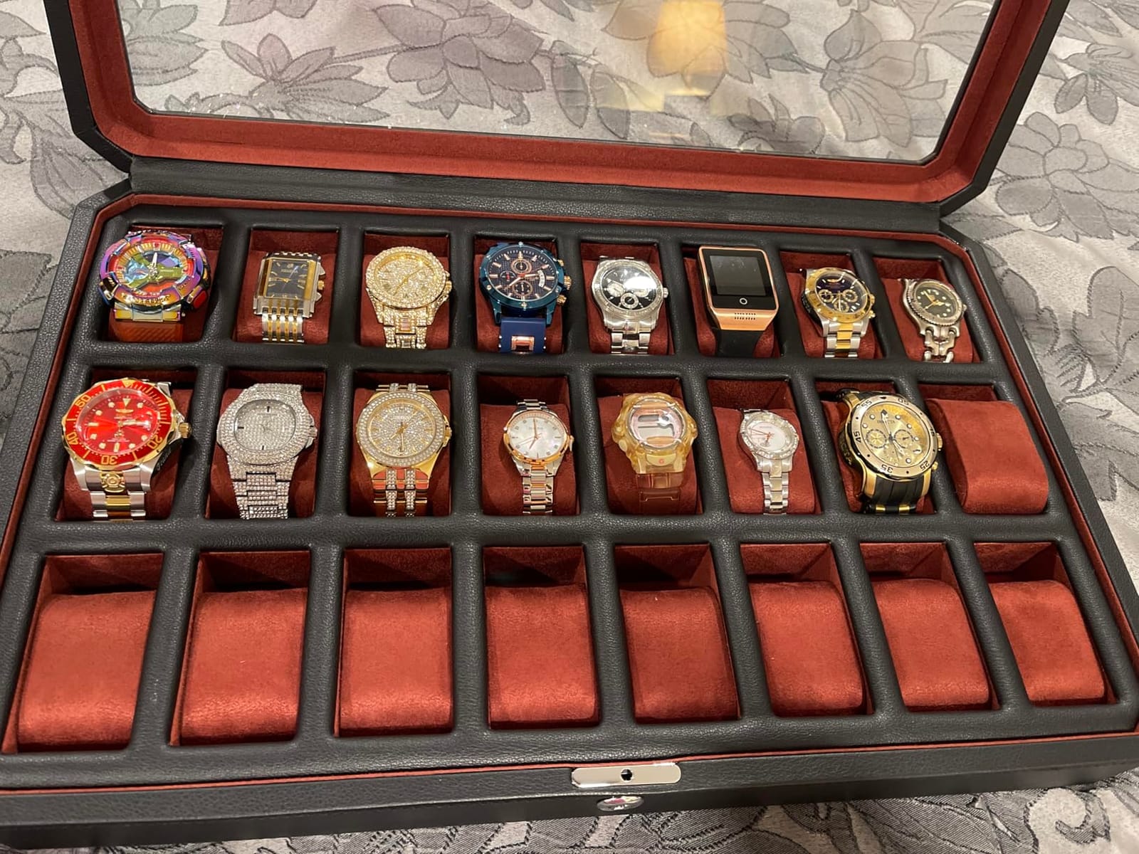 ROTHWELL 24 Slot Watch Case with Lock - Luxury Watch Box to Display and Organize Your Collection | Real Glass Top | Premium Storage for Collectors (Carbon) customer photo 2