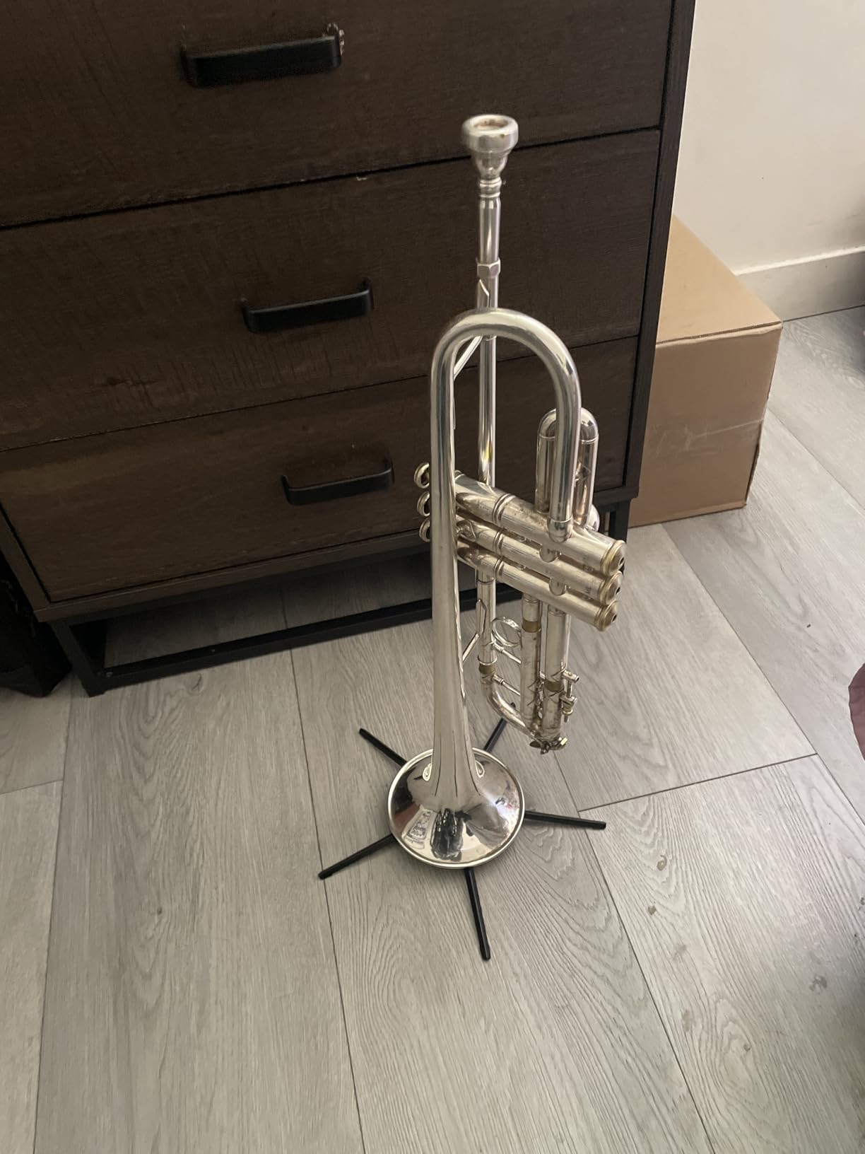 Trumpet Stand Portable Metal 5-Leg Trumpet Stand Holder Foldable Trumpet Holder Accessories for Trumpet Cornet Brass Instrument 1 Pcs customer photo 2