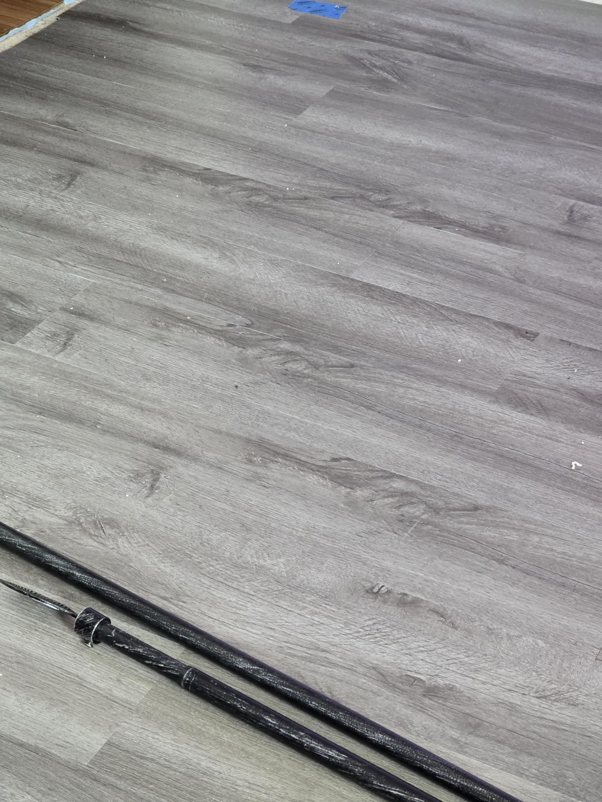 Art3d 18-Pack Interlocking Vinyl Floor Planks, 36 x 6 in, Dublin Dawn Ash | Luxury Wood Look, Anti-Slip, Waterproof, Wear-Resistant, Anti-Fade, Easy to Clean, Ideal for Kitchen, Indoor Household Use customer photo 2