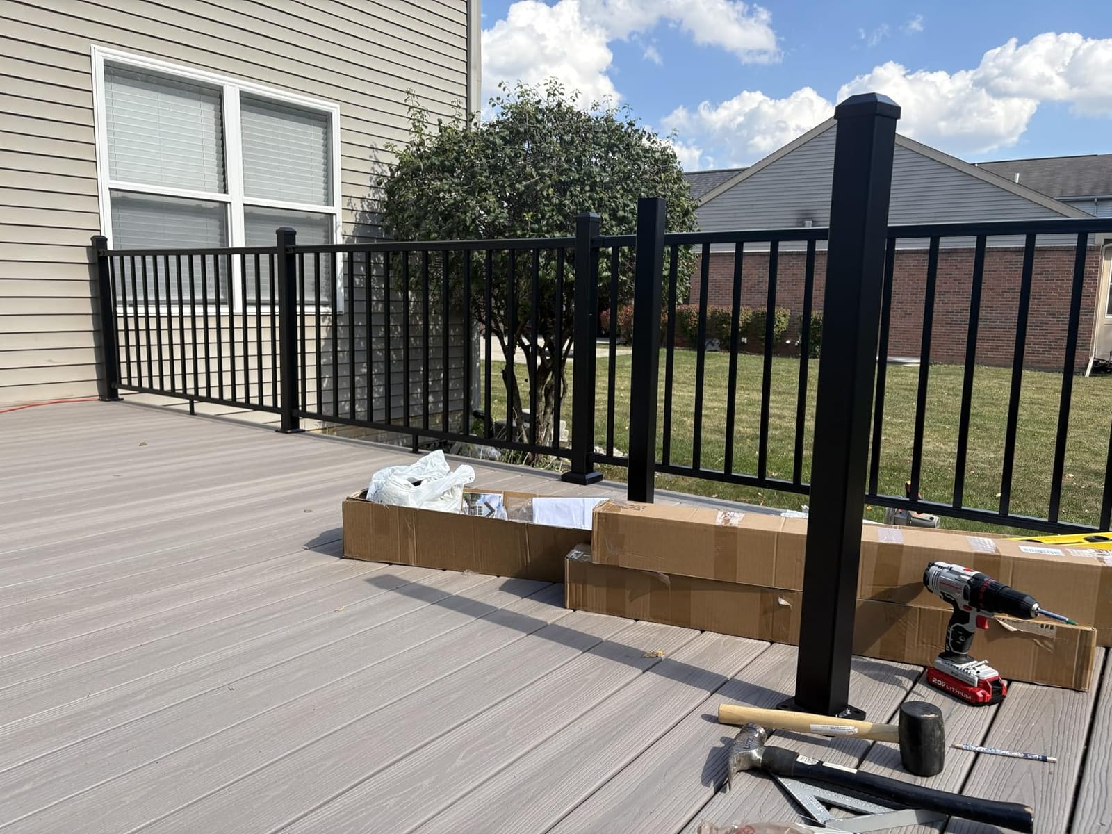 Egadis 4 Pack 36 in x 6 ft Modular Aluminum Porch and Deck Railing Kit | Pioneer in Modular Aluminum Railing Kit, ASTM Certified, Textured AAMA2604 Finish for Deck, Porch & Balcony (4 Post, 4 Panel) customer photo 1