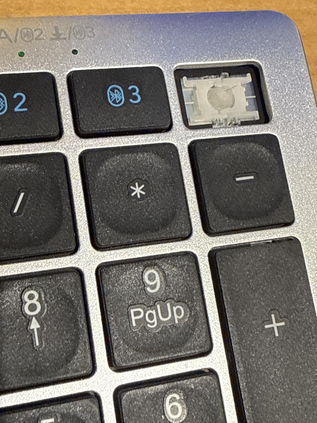 TECKNET Bluetooth Keyboard Rechargeable 4-Device Multi-Device Connection Ultra-Slim customer photo 1