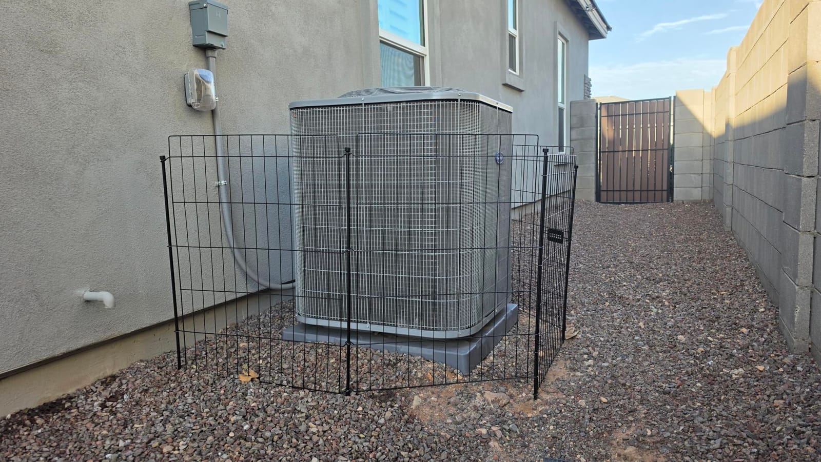 No Dig Garden Fence, Dog Fencing Outdoor for Yard, 10 Panels | 34in(H) x 22.5ft(L) Rustproof Metal Animal Barrier Fence for Gardens, Patios and Decorative Flower Beds, Temporary Fencing customer photo 1