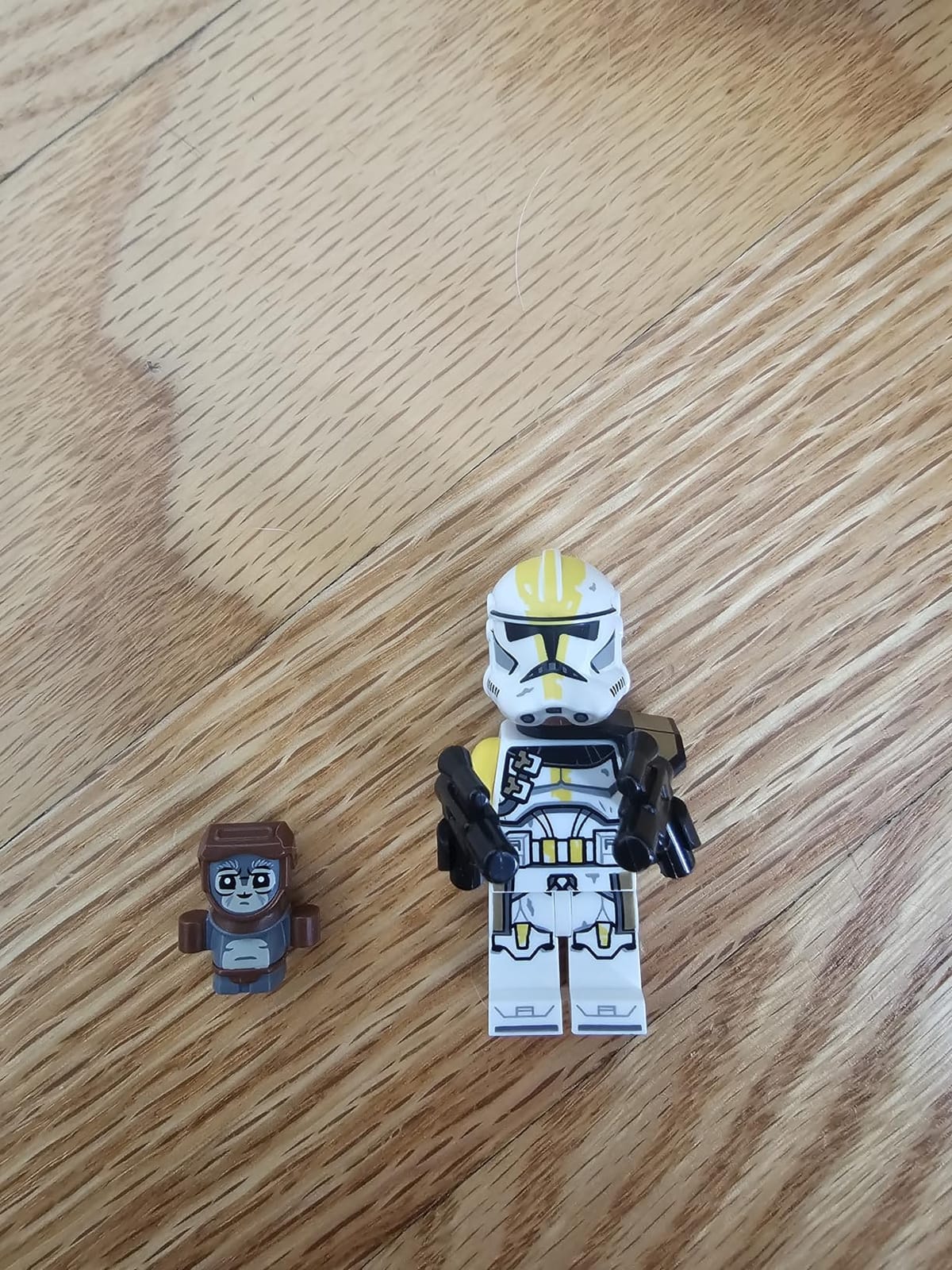 LEGO Star Wars Advent Calendar 2025 Kids Toy - Holiday Countdown Playset with 24 Toys for Boys & Girls, Ages 6+ - Includes C-3PO & BB-8 Figures - Star Wars Gift Idea for Christmas - 75418 customer photo 1