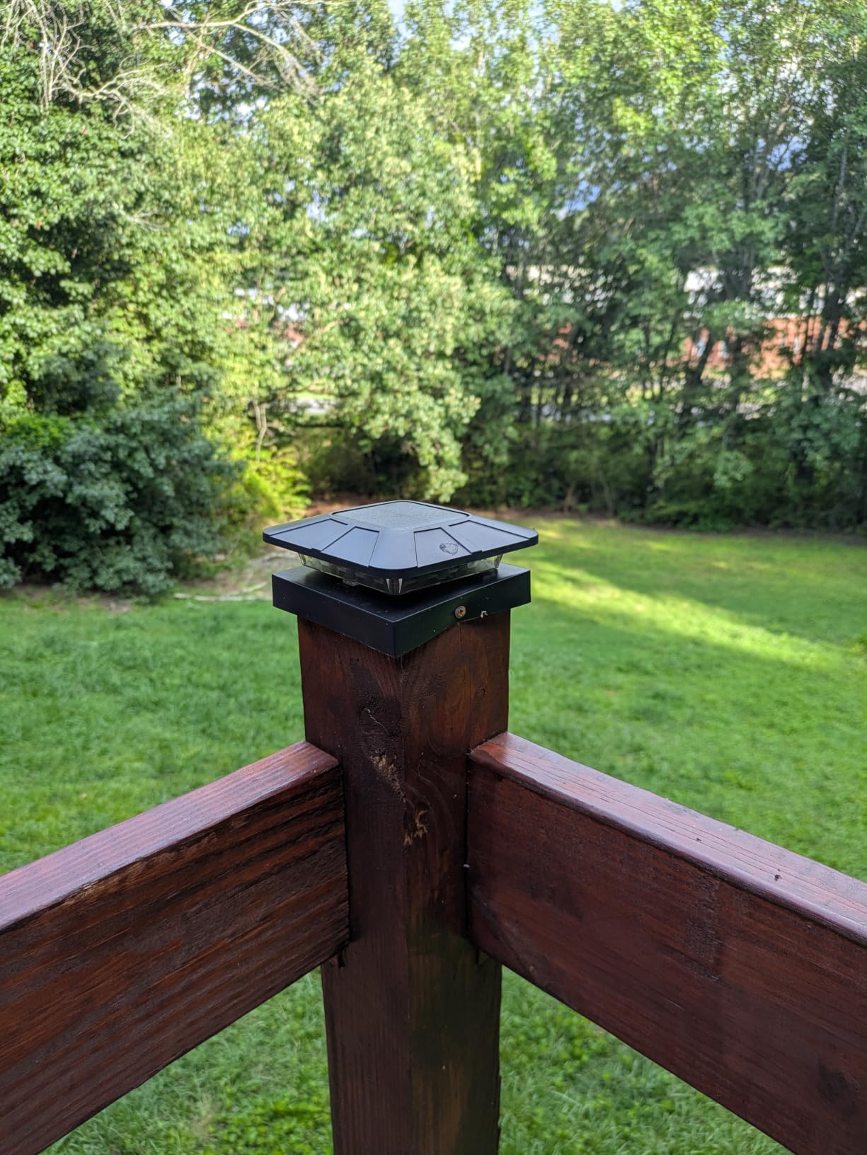 Peasur 4x4 Solar Post Cap Lights Outdoor with 3 Lighting Modes, 2 Packs LED Post Light Solar Powered Waterproof, Fence Deck Lights for 4×4/3.5×3.5 Wood/Vinyl Posts customer photo 1