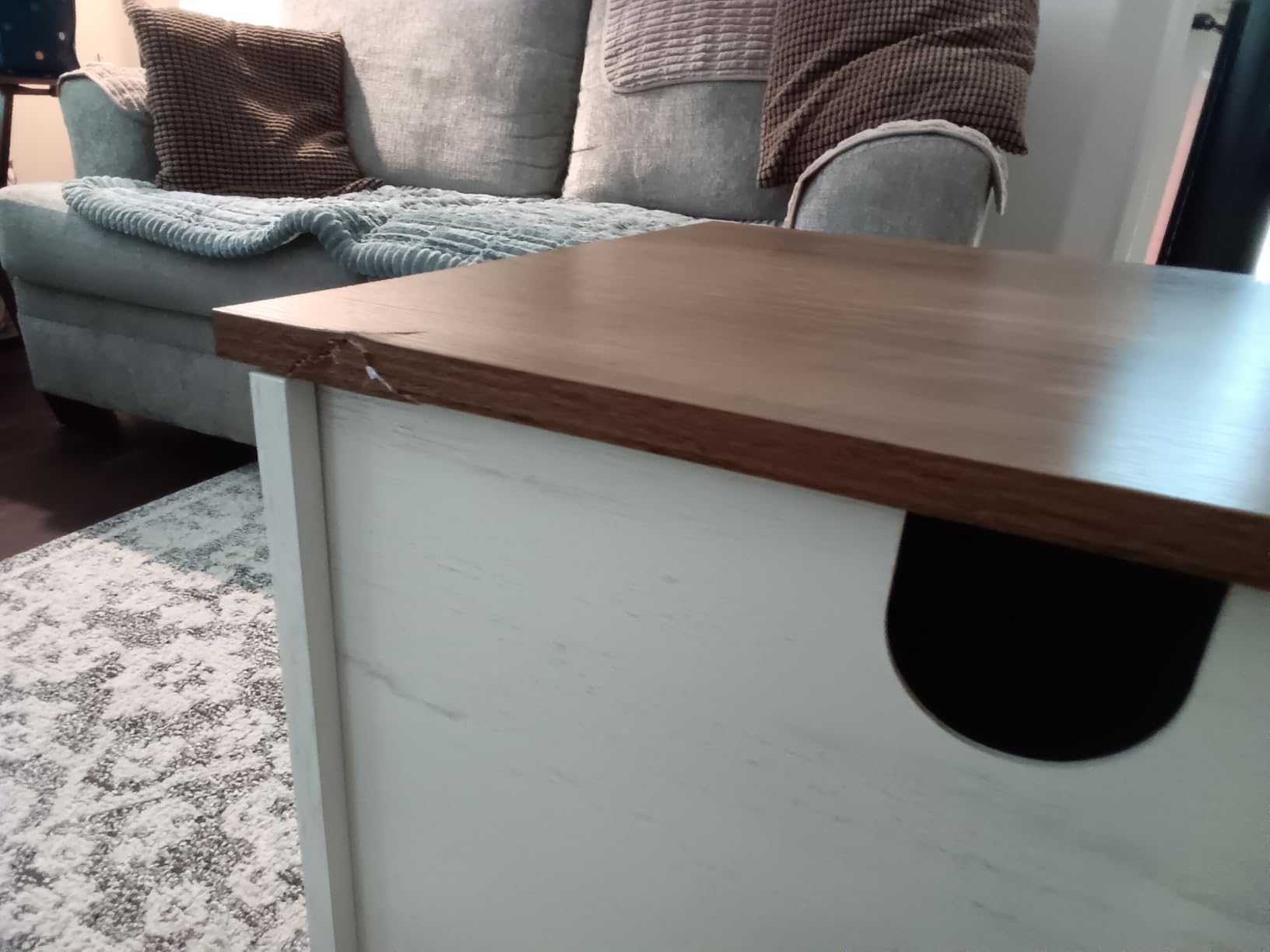 VASAGLE Farmhouse TV Stand for 80'' TV, Media Console, Sliding Barn Doors | Entertainment Center with Storage Cabinets, for Living Room, Rustic White and Honey Brown, HAINS Collection ULTV537W01 customer photo 1
