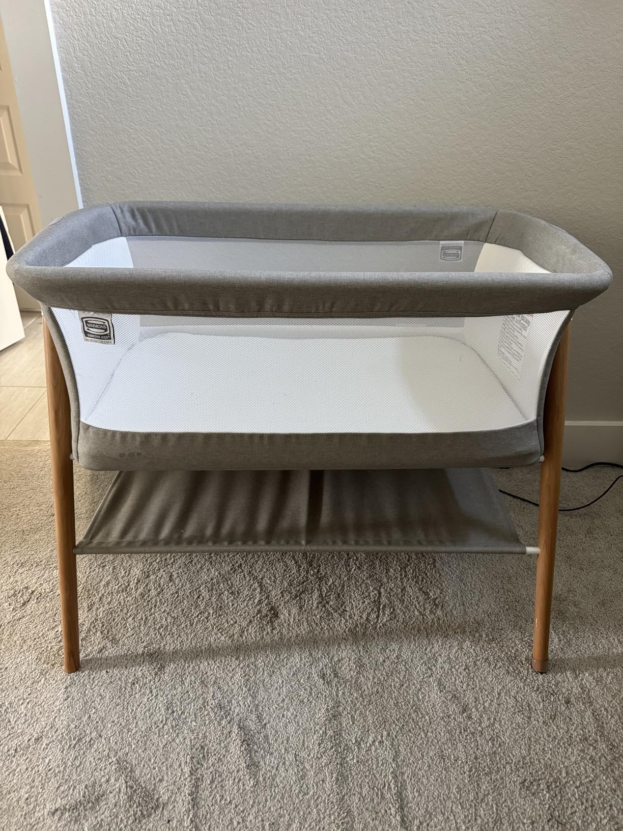 Delta Children Bondi Beechwood By The Bed Bassinet with PureAir Breathable Mesh Sheet and FSC-Certified Wood, Tan customer photo 1
