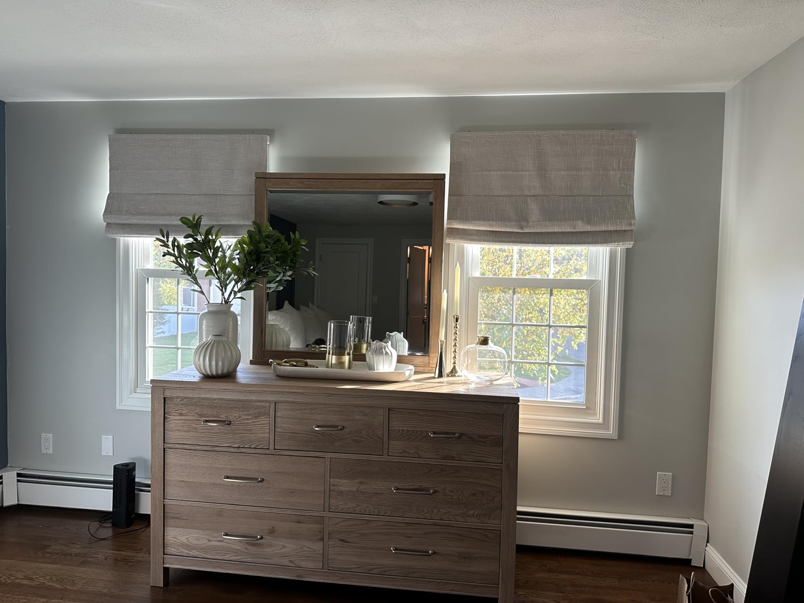 Madison Park Cordless Roman Shades, Blackout Window Blind Privacy Window Shades, Thermal Insulated Cordless Window Treatment for Bedroom, Living Room, Quincy, Single Panel 31