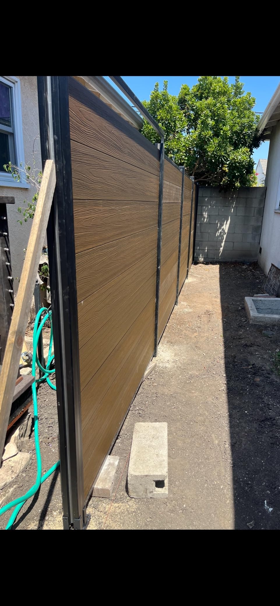Mondaria Privacy Fence Panels for Outside, 6ft(W) x 6ft(H) Outdoor Privacy Panels with 2 Posts, Wind Resistant Wood Plastic Composite Fencing for Patio, Backyard, Garden, Swimming Pool, Brown customer photo 1