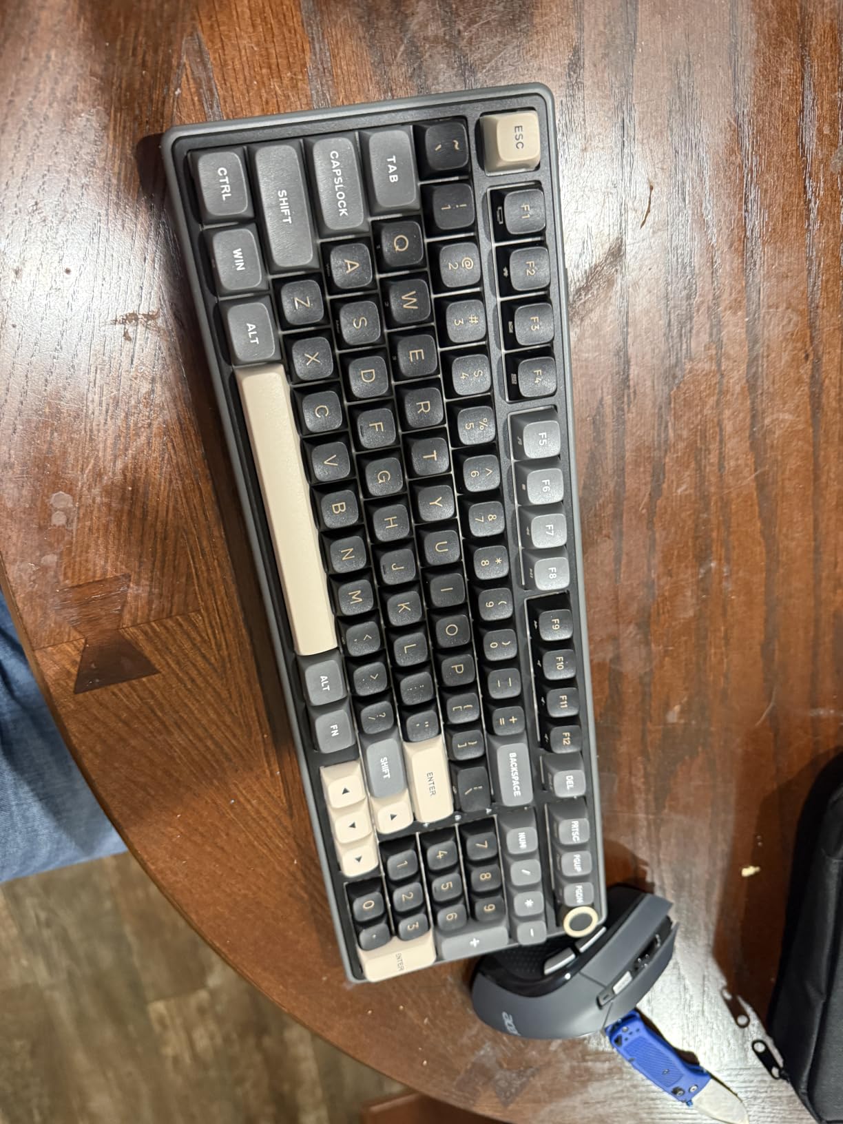RK ROYAL KLUDGE R98 Pro Wireless Mechanical Keyboard, Creamy Bluetooth/2.4GHz/Wired RGB Gaming Keyboard with Number Pad and Knob, MDA Profile PBT Keycaps, Gasket Hot Swappable Linear Switch, Black customer photo 2