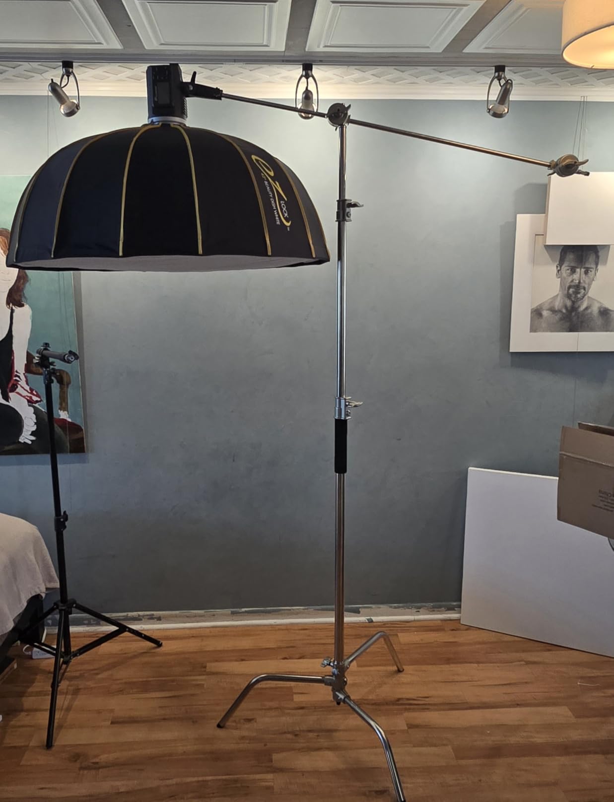 NEEWER Basics 100% Stainless Steel Heavy Duty C Stand with Boom Arm, Max 10.5ft/320cm Photography Light Stand, 4.2ft/128cm Holding, 2 Grip Heads for Studio Monolight Softbox Reflector, SC320 Lite customer photo 1