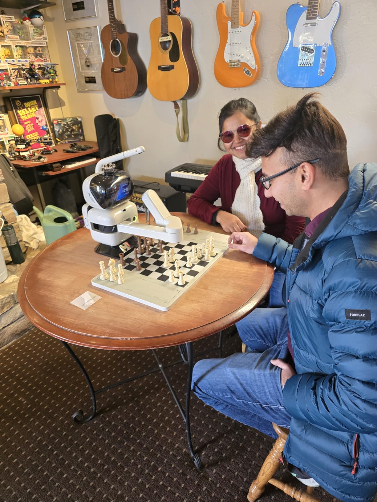 SenseRobot AI Chess Robot with Robotic Arm, Electronic Chess Board for Kids & Adults, 25 AI Levels, Voice Coaching customer photo 2