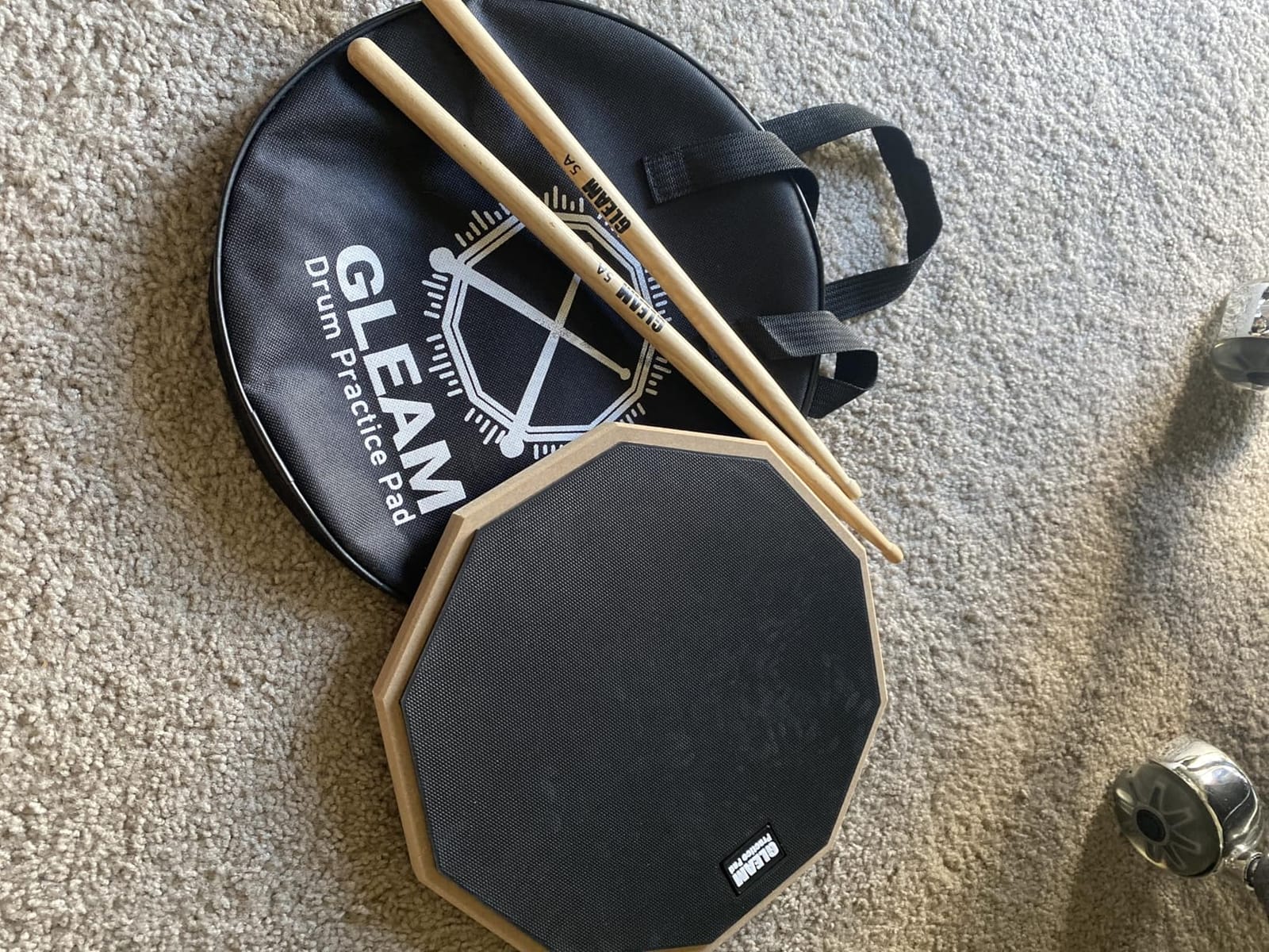 12 inch Drum Practice Pad with Carrying Bag and 2 Pairs Drum Sticks - Rubber Surface High Density Compressed Wood Foam Backside Black (Double-sided) customer photo 1