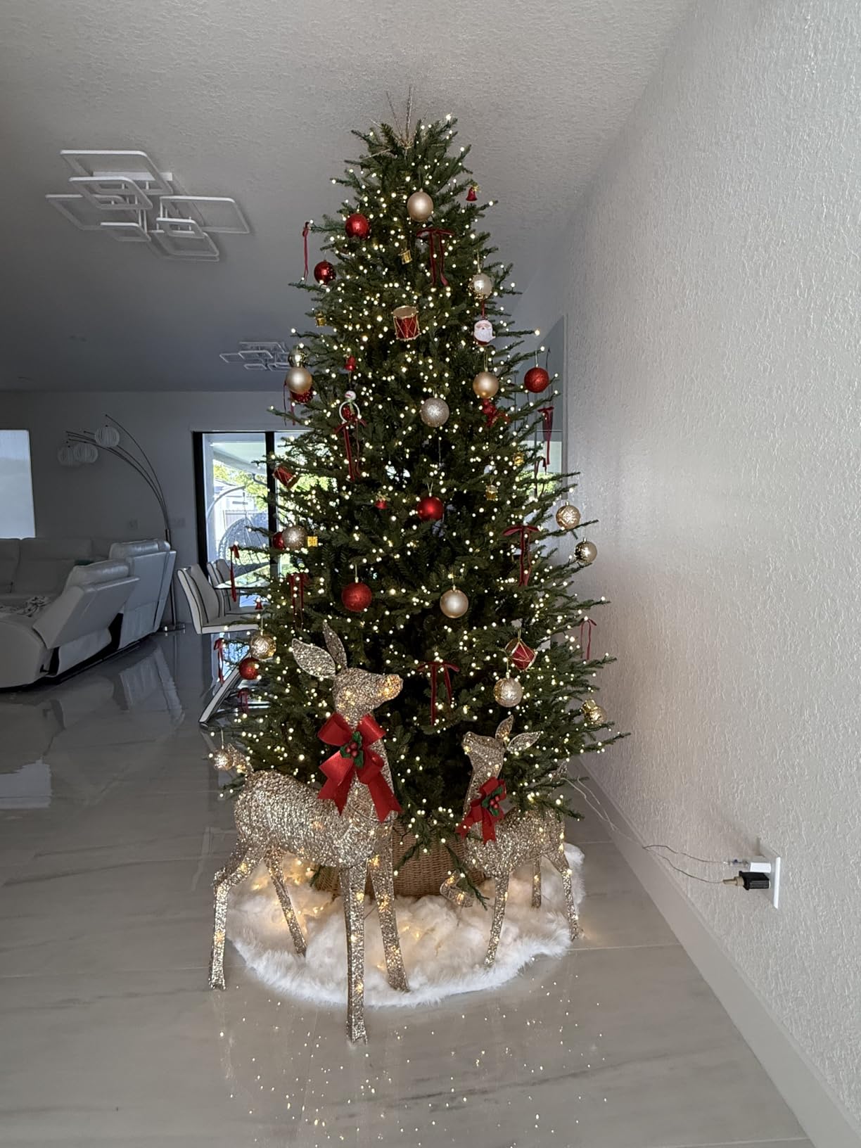 15-Inch Starburst Christmas Tree Topper with 150 LEDs & Remote, Silver | USB Powered with Auto Timer, Fits Trees Up to 9FT, Multiple Lighting Modes Create a Festive Glow customer photo 2