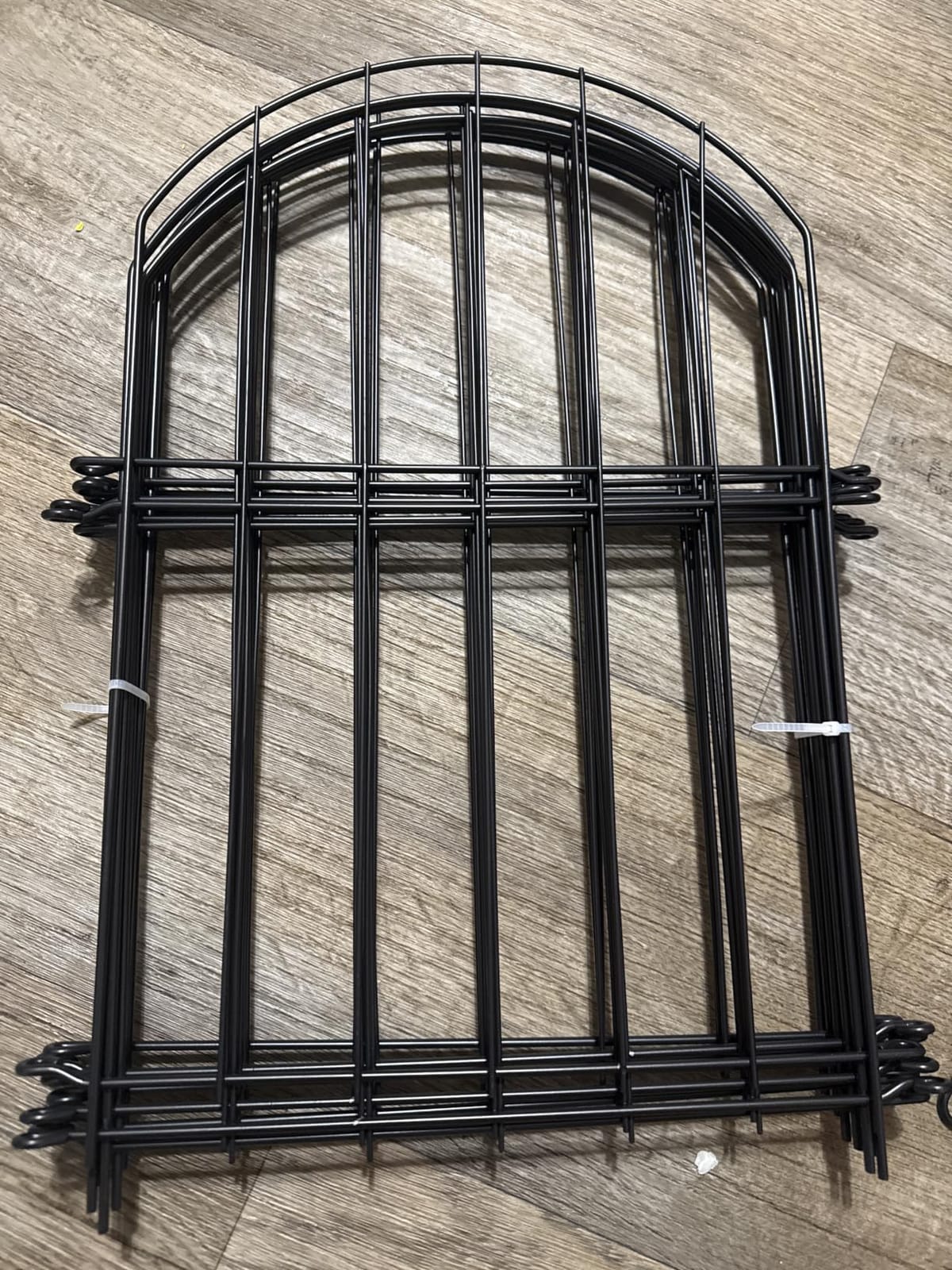 Decorative Garden Fence 17in (H) x10ft (L),Arched Rustproof Metal No Dig customer photo 2