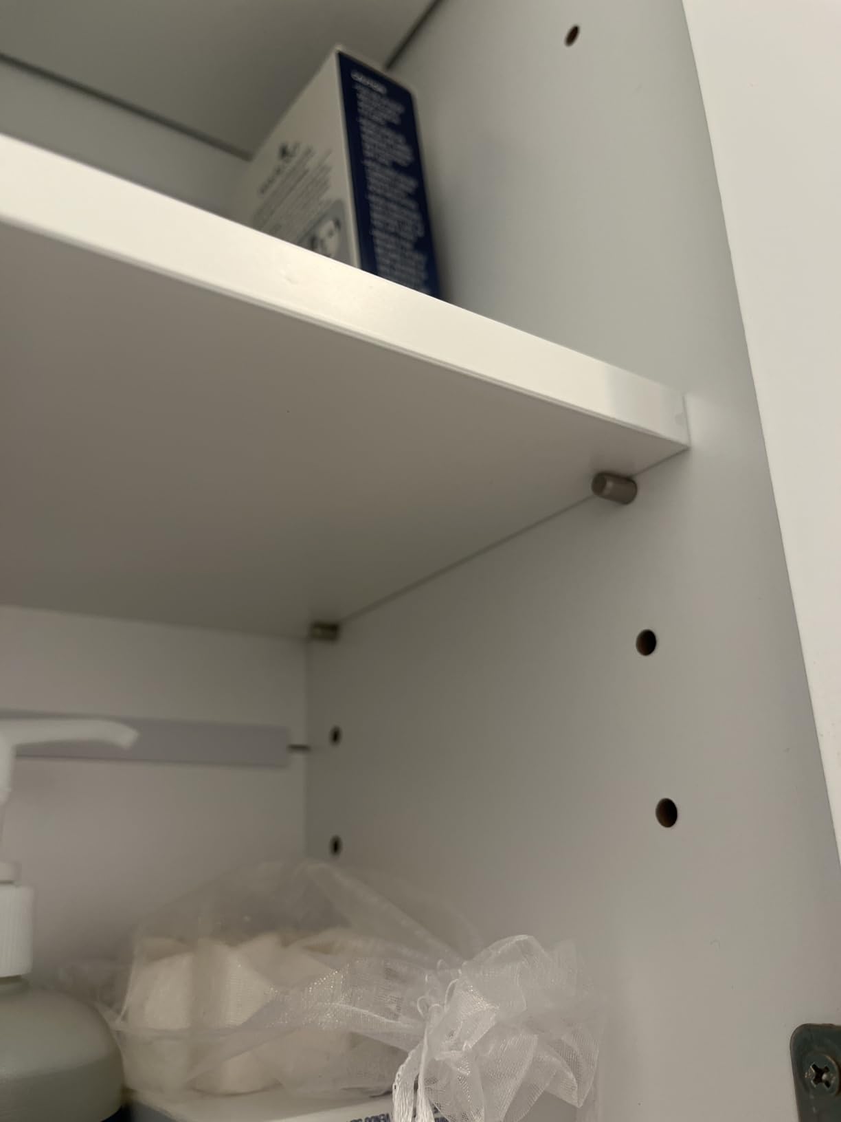 ChooChoo Laundry Cabinet with 3 Doors and Adjustable Shelves | 9.06