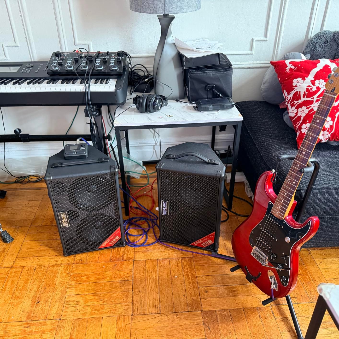 Coolmusic BP60D 120W Battery Powered Acoustic Guitar Amplifier, Portable Bluetooth Speaker with Reverb Chorus Delay Effect, 7 Inputs customer photo 1