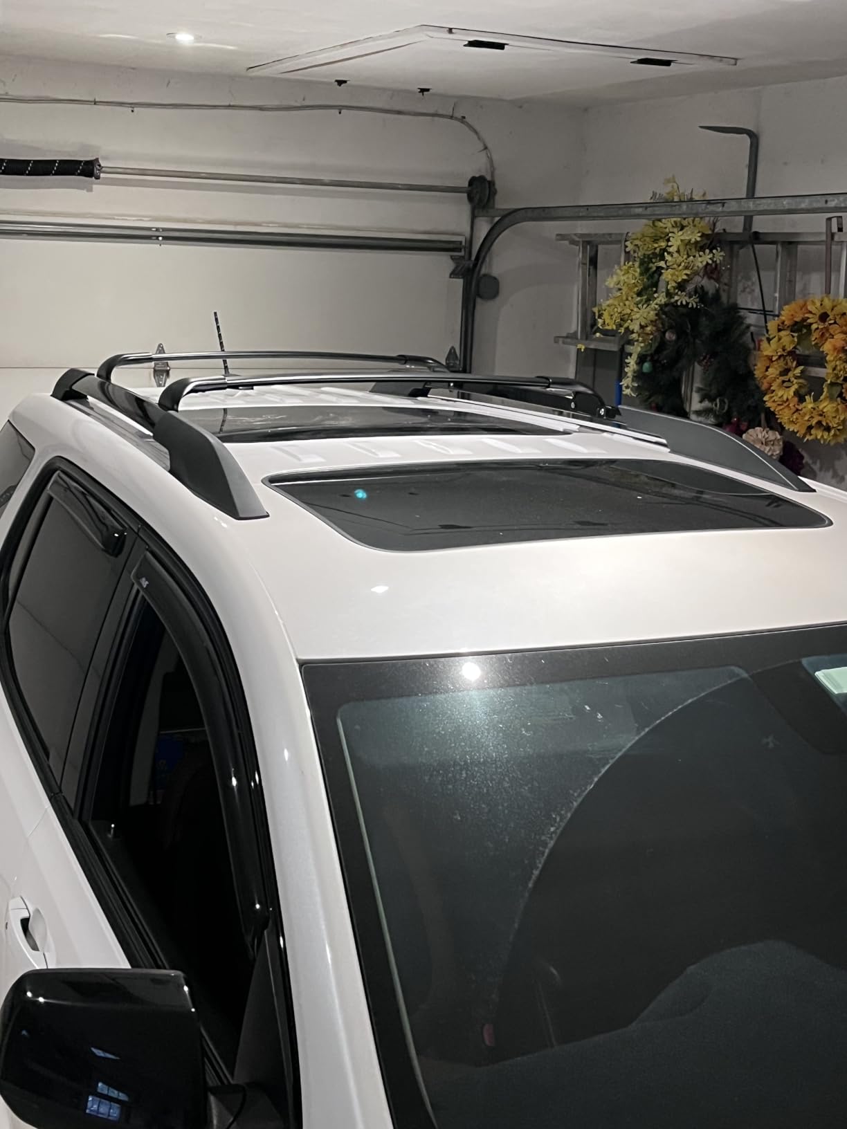 Wonderdriver Roof Rack Cross Bars for Chevy Chevrolet Blazer EV 2024-2026 | 300lbs Heavy Duty All-Metal Aluminum Roof Rails Crossbars Rooftop Cargo Canoe Kayak Bike Family Vacations Road Trips customer photo 1