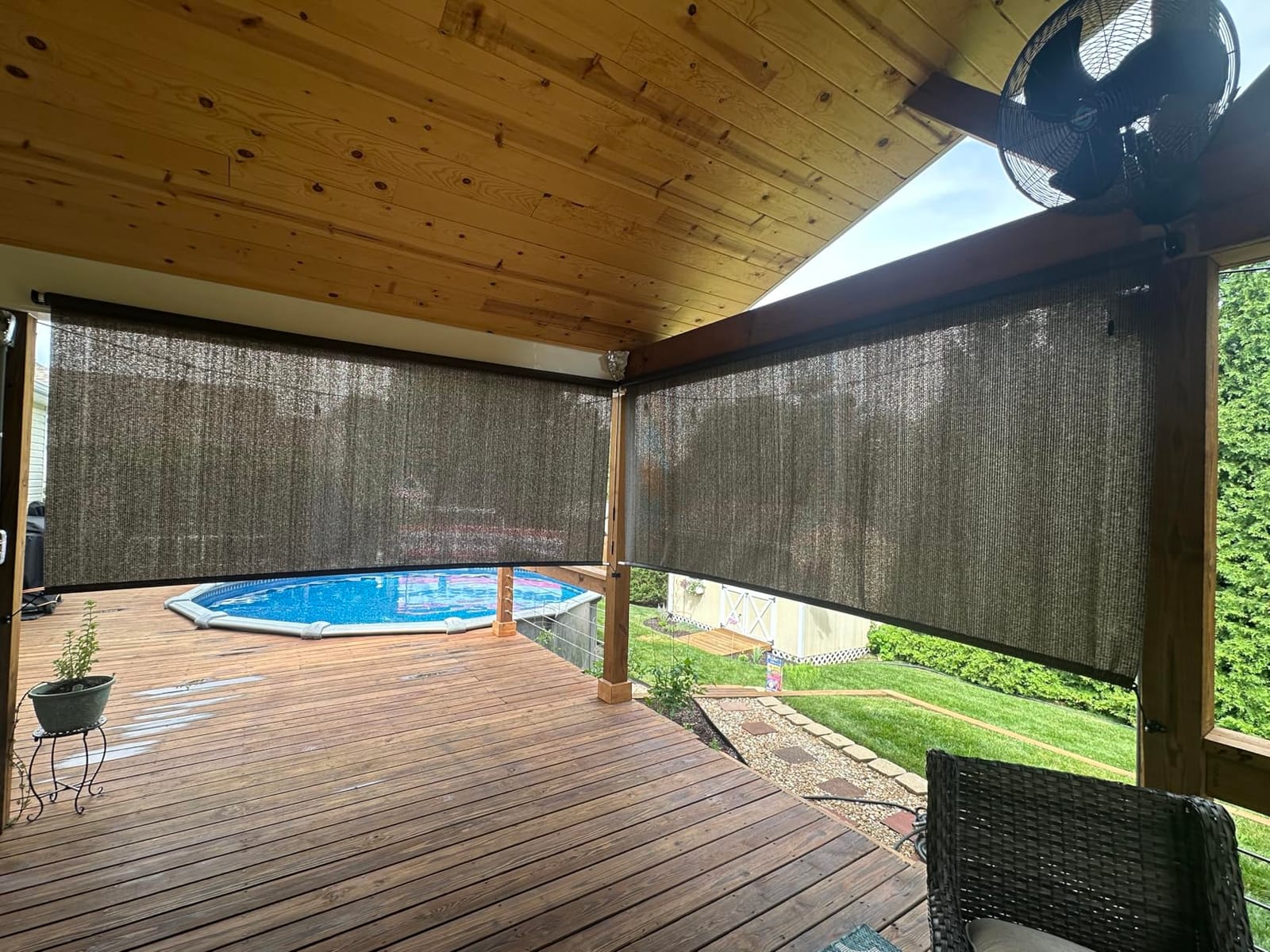 Artpuch Outdoor Roller Shades with Splicing Design, 10' W x 8' H Exterior Cordless Patio Shades Roll Up Blinds for Porch, Gazebo, Pergola, Balcony, Grey customer photo 1