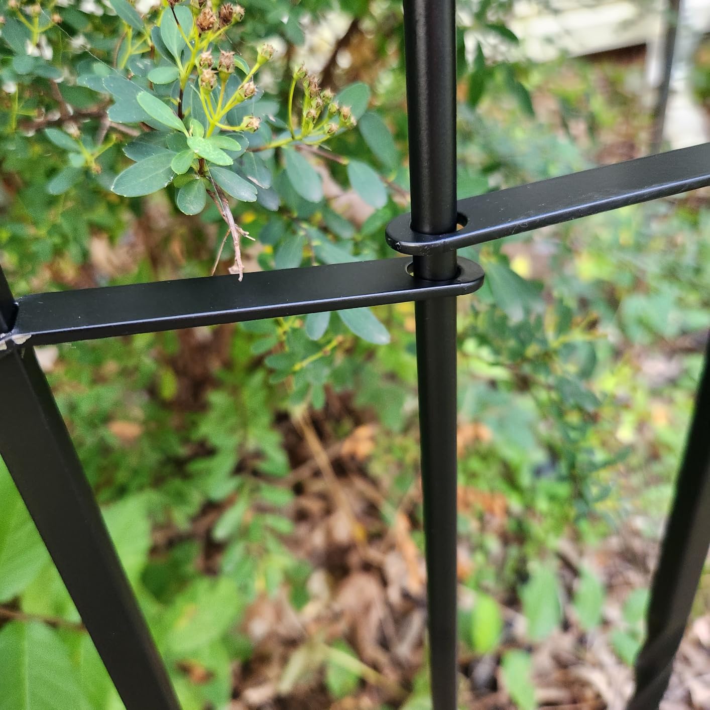 GILPWA 10 Panels No Dig Decorative Garden Fence, 32in(H)×24Ft(L) | Heavy-Duty Rustproof Square-Tube Twisted Metal Fence; Dog Fence Outdoor for Yard, Patios & Landscape Borders Animal Barrier customer photo 1