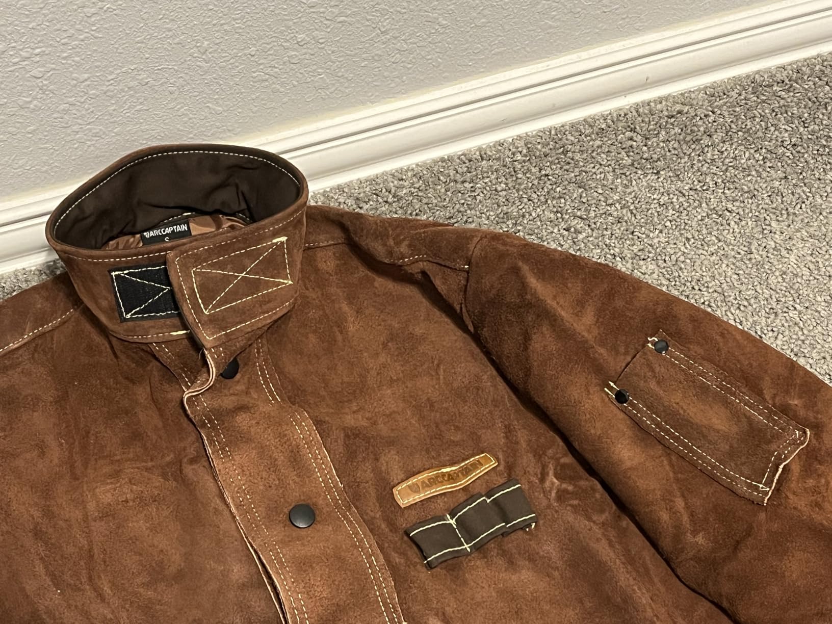 ARCCAPTAIN Leather Welding Jacket, FR Welder Jacket for Men Women | 100% Heavy Duty Cowhide Leather Welding Coat, Multiple Pockets, Upgraded Button, 2-Level Cuffs, 310g Flame Resistant Fabric customer photo 2