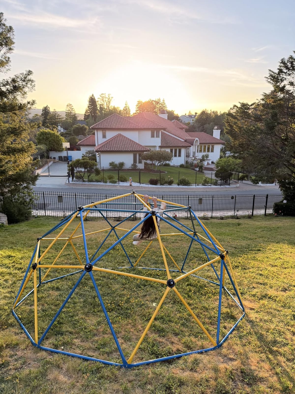 Zupapa Climbing Dome with Slide Max Load 440Lbs, 8FT Jungle Gym Monkey Bar for Backyard, 2 in 1 Outdoor Climbing Frame Toys for Toddlers Playground Set, Geometric Dome Climber for Kids Age 3-8 customer photo 1
