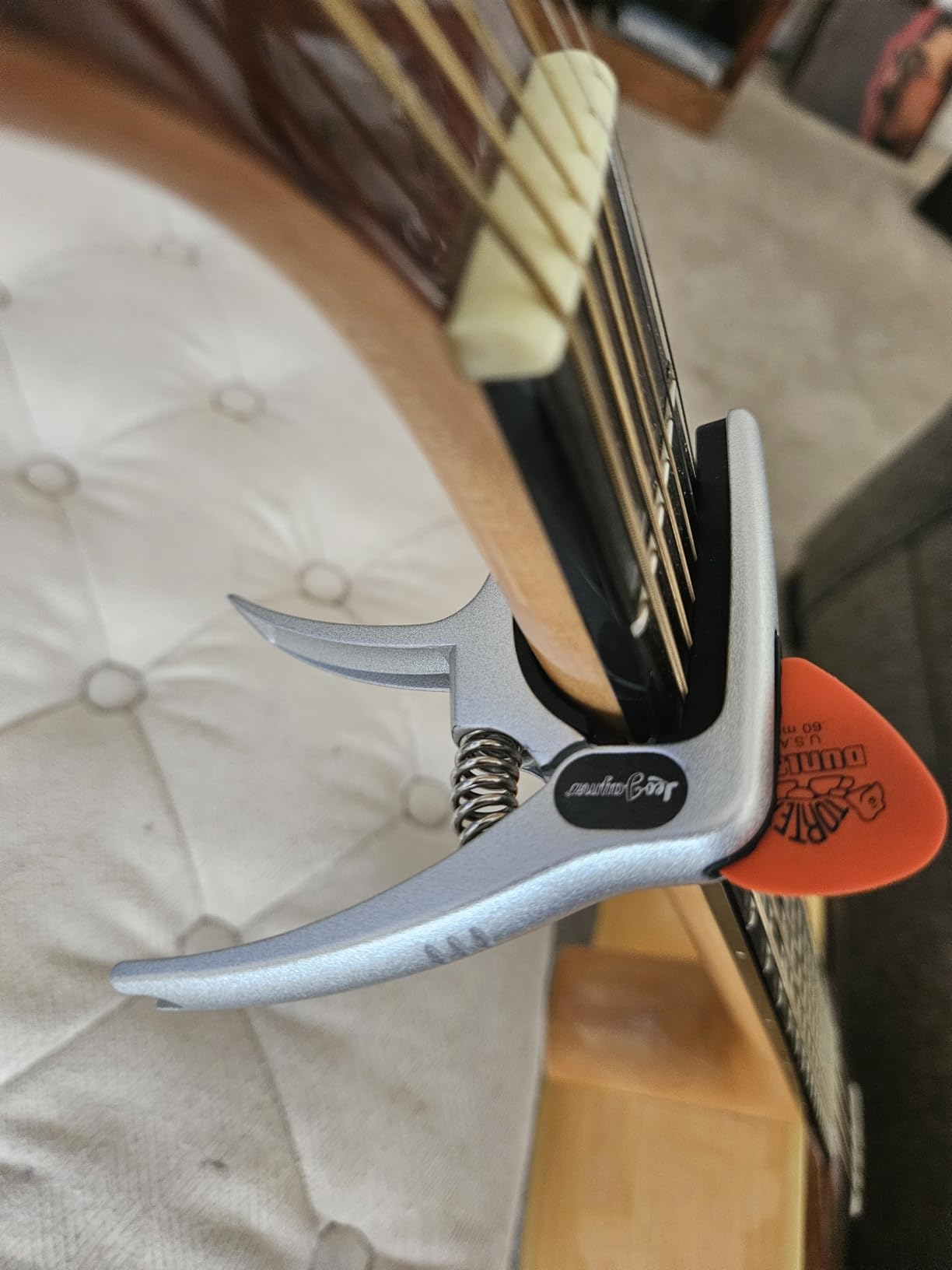 Leo Jaymz Heavy Duty Guitar Capo for Acoustic/Electric Guitars, Guitar Clip made of Zinc Alloy Metal, Guitar Clamp for Bass Classical Guitar, Ukulele, Mandolin, Banjo customer photo 2