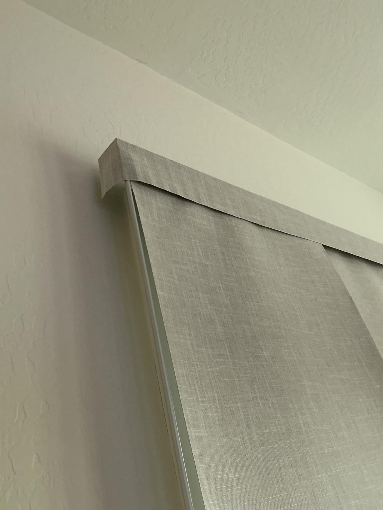 VEVOR Panel Track Blinds, Extendable Track from 45.8 in to 86 in W, Trimmable Panel Curtains Up to 96 in H, Vertical Blackout Panel Blinds for Sliding Doors, Patio Doors, Room Divider, Light Gray customer photo 1