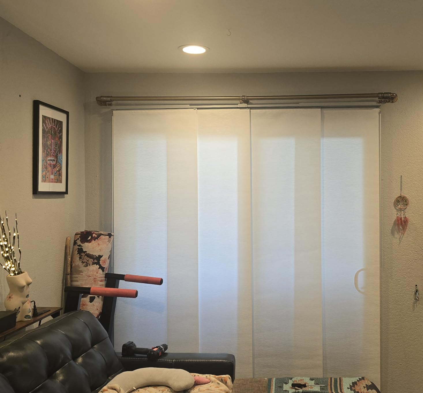 VEVOR Panel Track Blinds, Extendable Track from 45.8 in to 86 in W, Trimmable Panel Curtains Up to 96 in H, Adjustable Vertical Panel Blinds for Sliding Doors, Patio Doors, Room Divider, Window, Gray customer photo 1