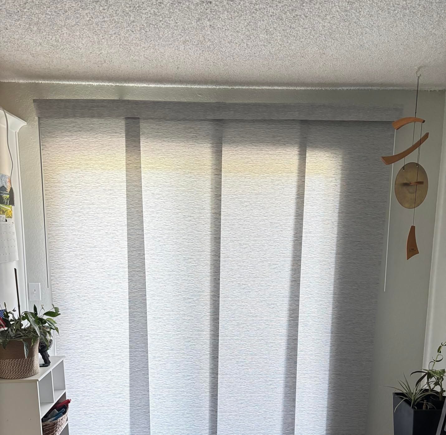 VEVOR Panel Track Blinds, Extendable Track from 45.8 in to 86 in W, Trimmable Panel Curtains Up to 96 in H, Vertical Blackout Panel Blinds for Sliding Doors, Patio Doors, Room Divider, Windows, Brown customer photo 1