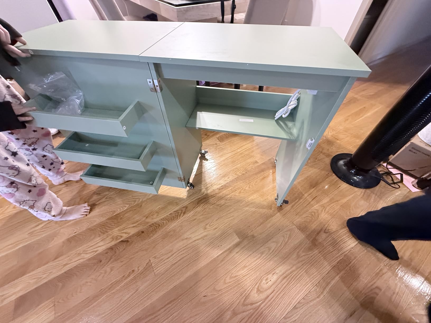 Giantex Folding Sewing Table with Charging Station, Storage Trays & Shelf | Rolling Craft Table with Lockable Wheels, Foldable Sewing Machine Cabinet Desk for Small Spaces, Dorms, White customer photo 1