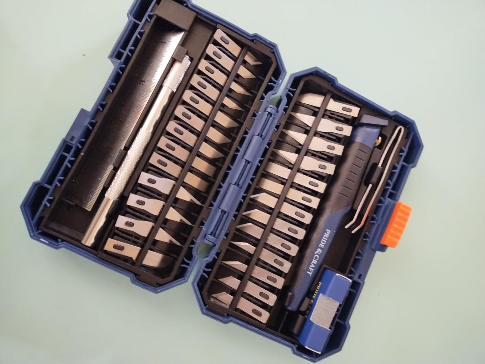 31-Piece Precision Hobby Knife Set for Crafting, Modeling & DIY Projects, Ultra-Sharp SK-Steel Blades for Detail Cutting customer photo 1