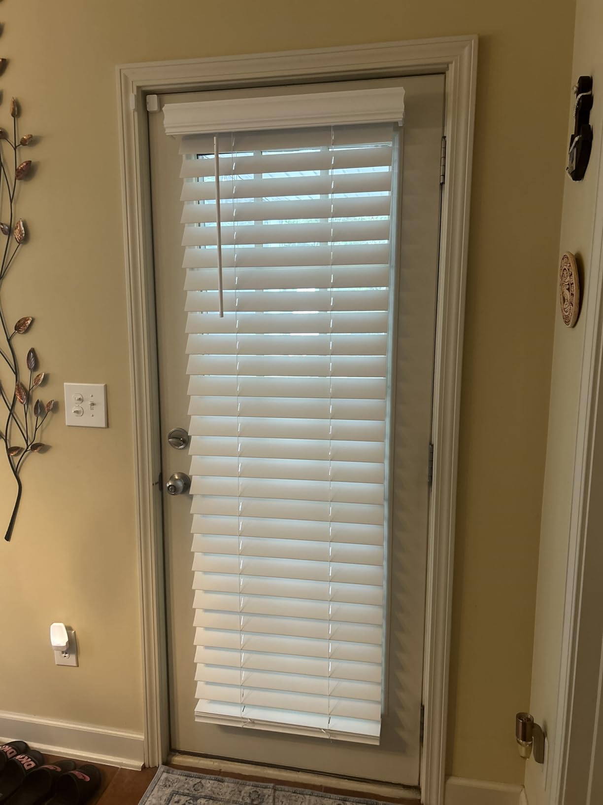 Lotus & Windoware Cordless, 2-1/2 Inch Faux Wood Blind, Window Blinds, Blinds & Shades, Blinds for Indoor Windows, Bright White, Smooth, 41