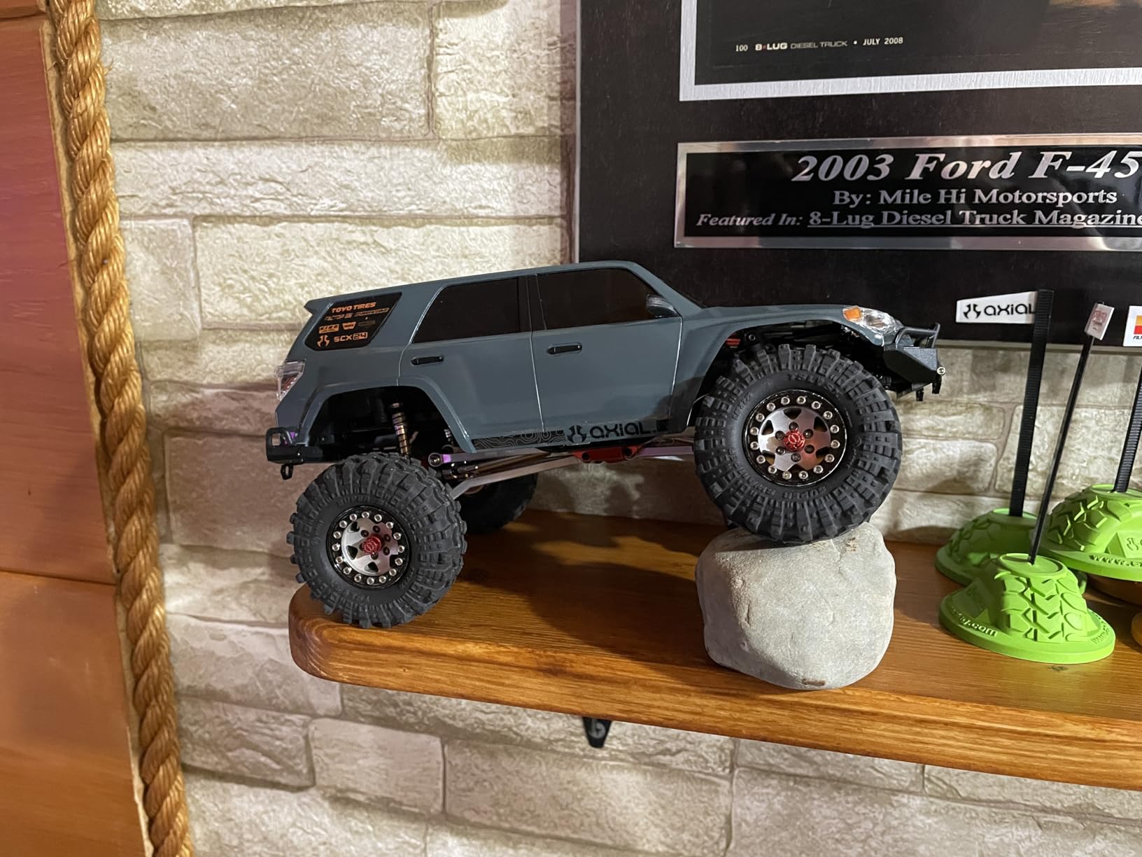 Axial RC Truck 1/24 SCX24 Toyota 4Runner 4X4 RTR Brushed Rock Crawler, Battery and Charger Included, Orange, AXI-2035T1 customer photo 2