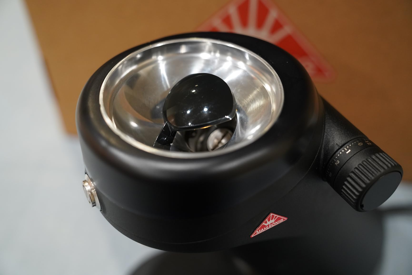 Mahlkonig X64 SD Single-Dose Coffee Grinder - 64mm Flat Burrs, Stepless Adjustment, Zero Retention customer photo 1