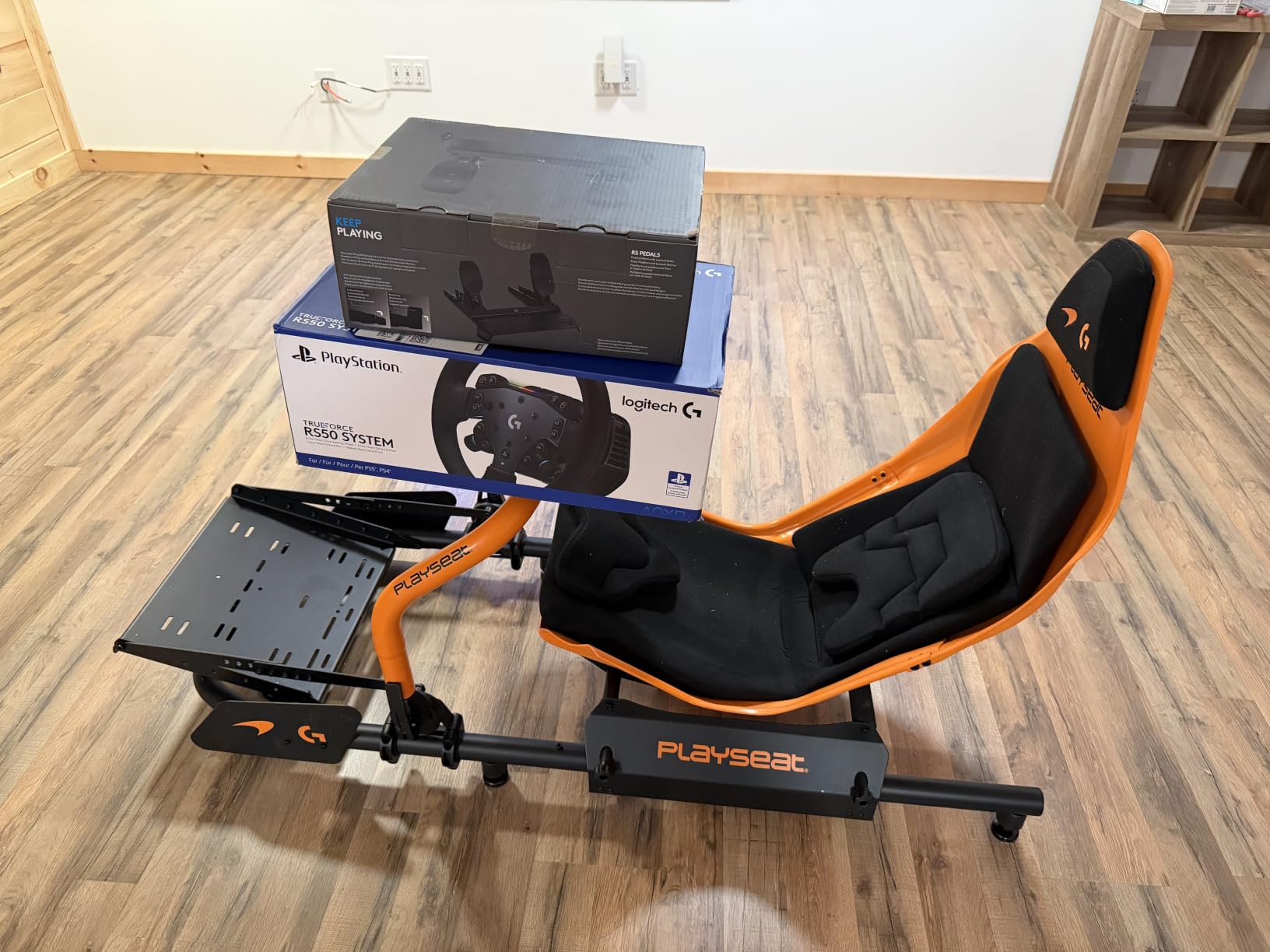 Logitech G RS Pedals - Sim Racing Pedals with 75 kg Load Cell Brake, Adjustable Pedal Positions, Modular Design, Robust Extendable Steel Frame customer photo 2