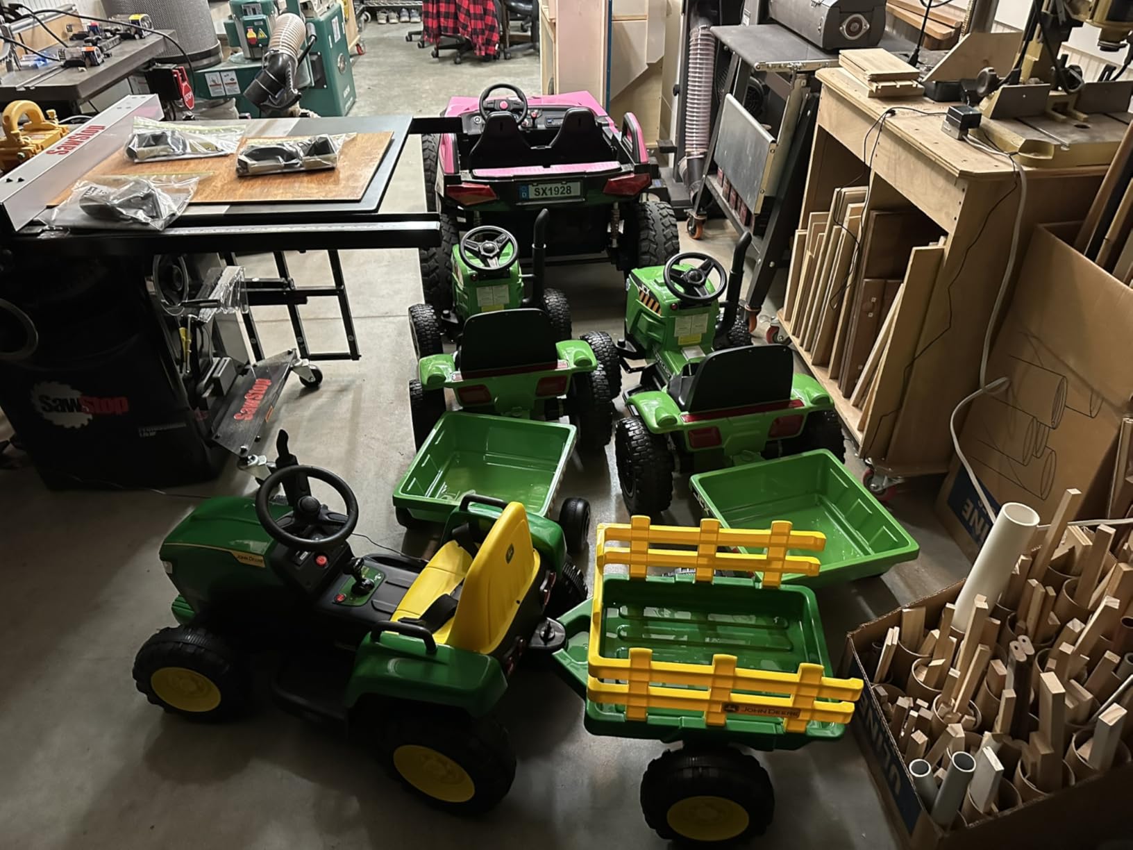 Peg Perego John Deere Farm Power 12 Volt Ride-on Tractor and Trailer with Remote Control customer photo 1