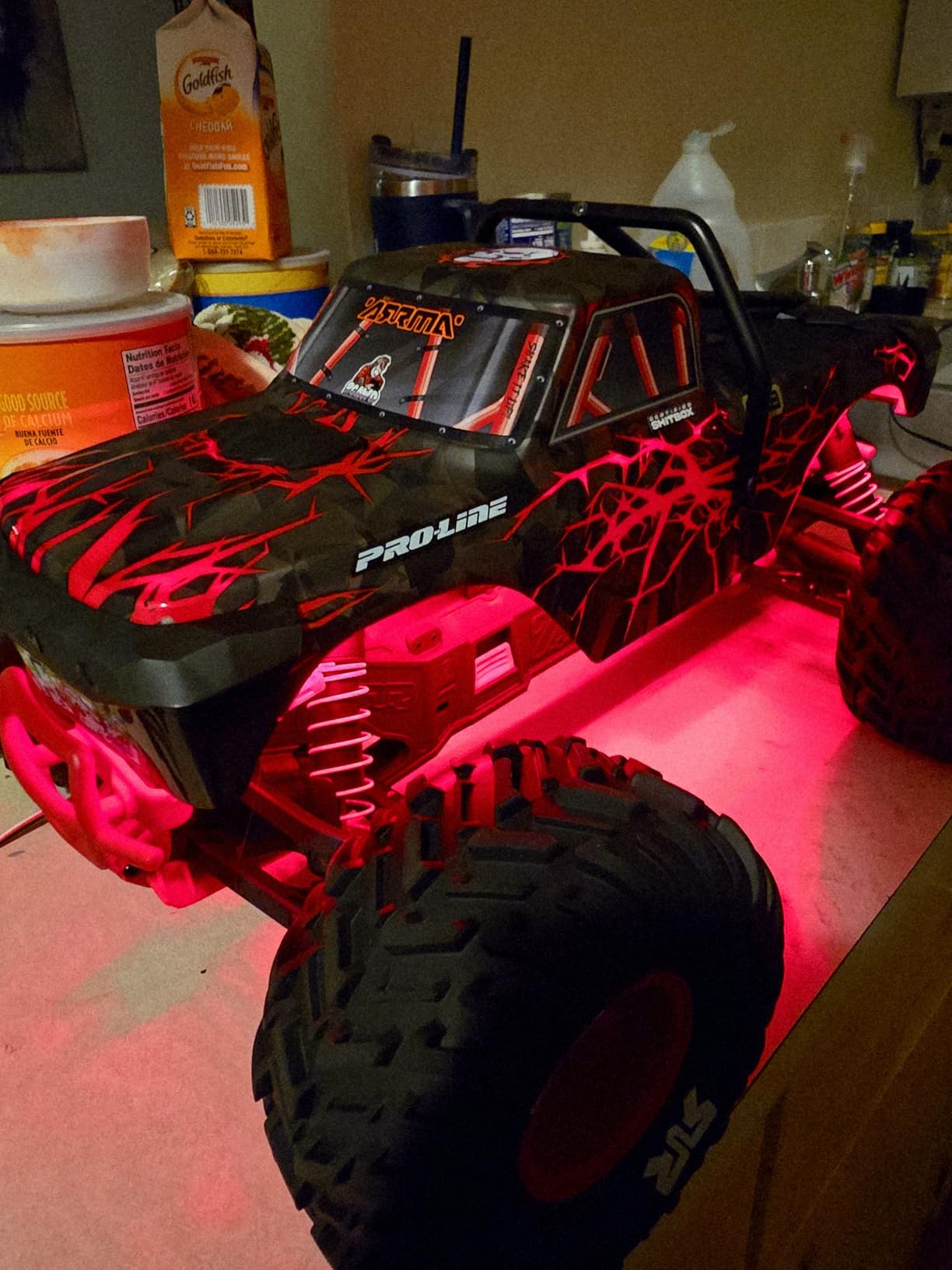 ARRMA RC Truck 1:10 Quake 223S 2WD RTR Brushless Monster Truck, Red, ARA3537T1 customer photo 1