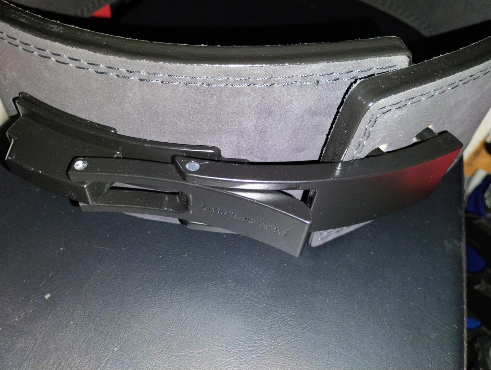 Gymreapers 10MM Lever Weightlifting Belt Leather Adjustable Heavy Duty Buckle Belt, IPF Approved for Powerlifting, Weightlifting, and Strength Training customer photo 2