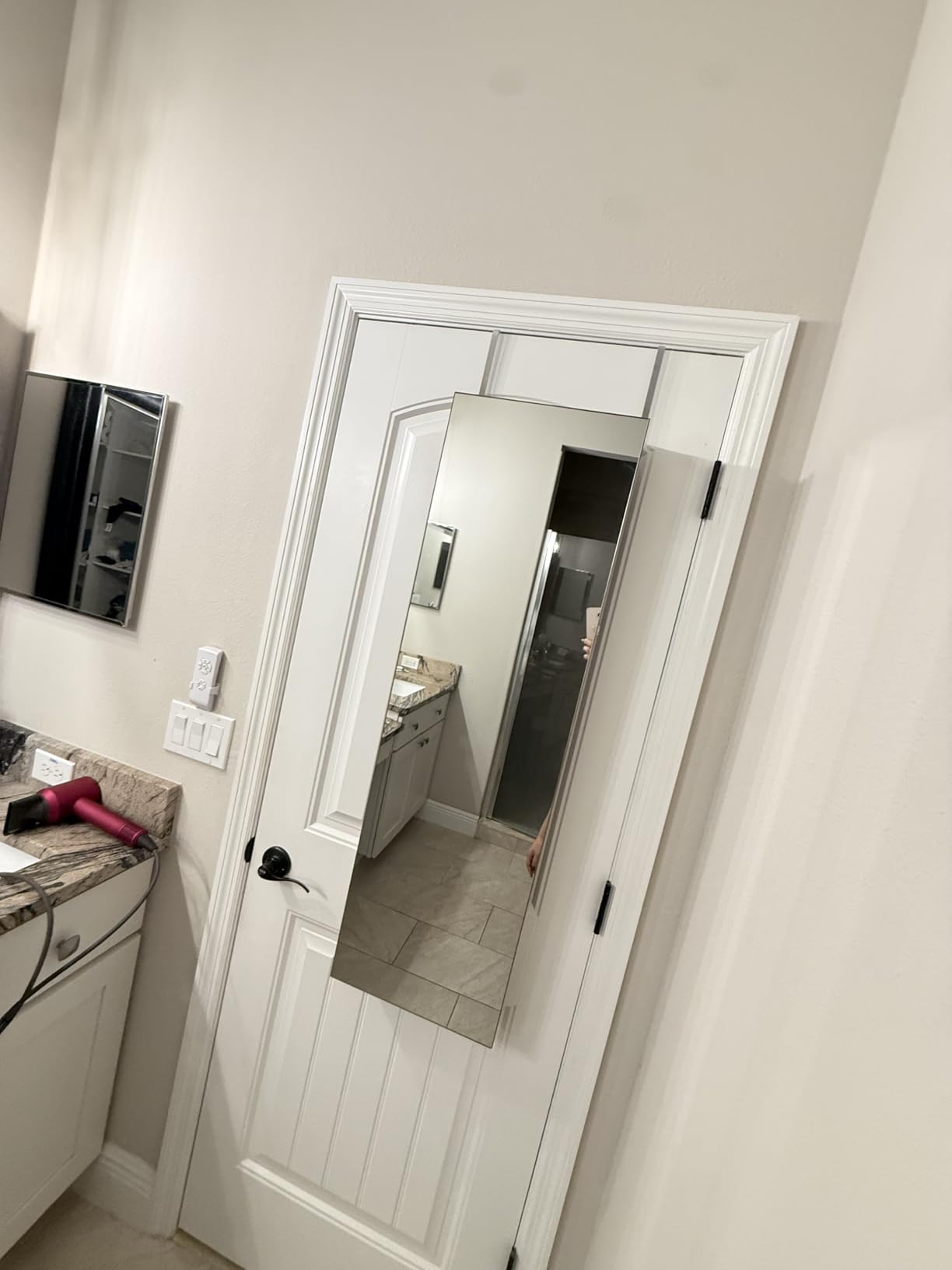 Nicetree Mirror Jewelry Cabinet, Jewelry Armoire with Full Length Mirror,Mirror with Jewelry Storage Wall/Door Mounted, Lockable Jewelry Armoire Organizer,White customer photo 2