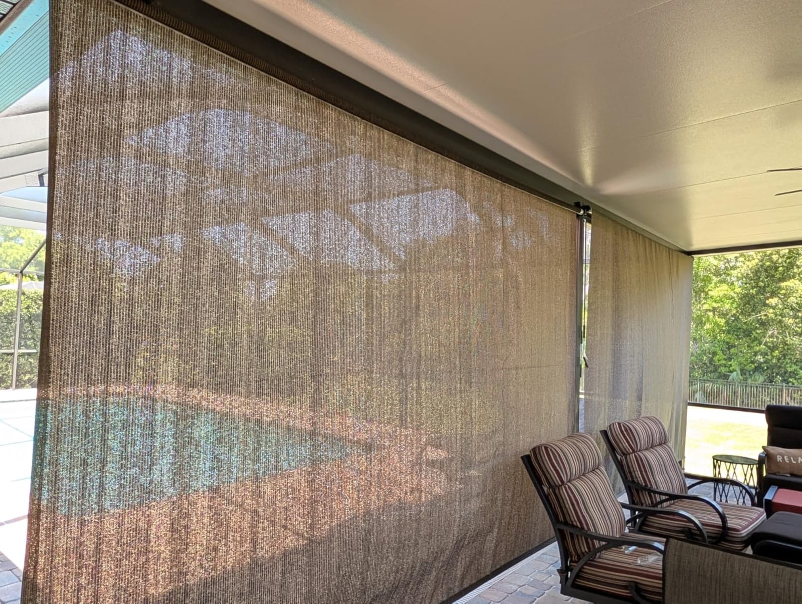 Shade&Beyond Patio Shades Roll Up Outdoor 9' W x 8' H, Cordless Roller Shade Blinds with 90% UV Protection, Exterior Sunshade Cloth Roll for Pergola Porch Gazebo Balcony, Gray customer photo 2