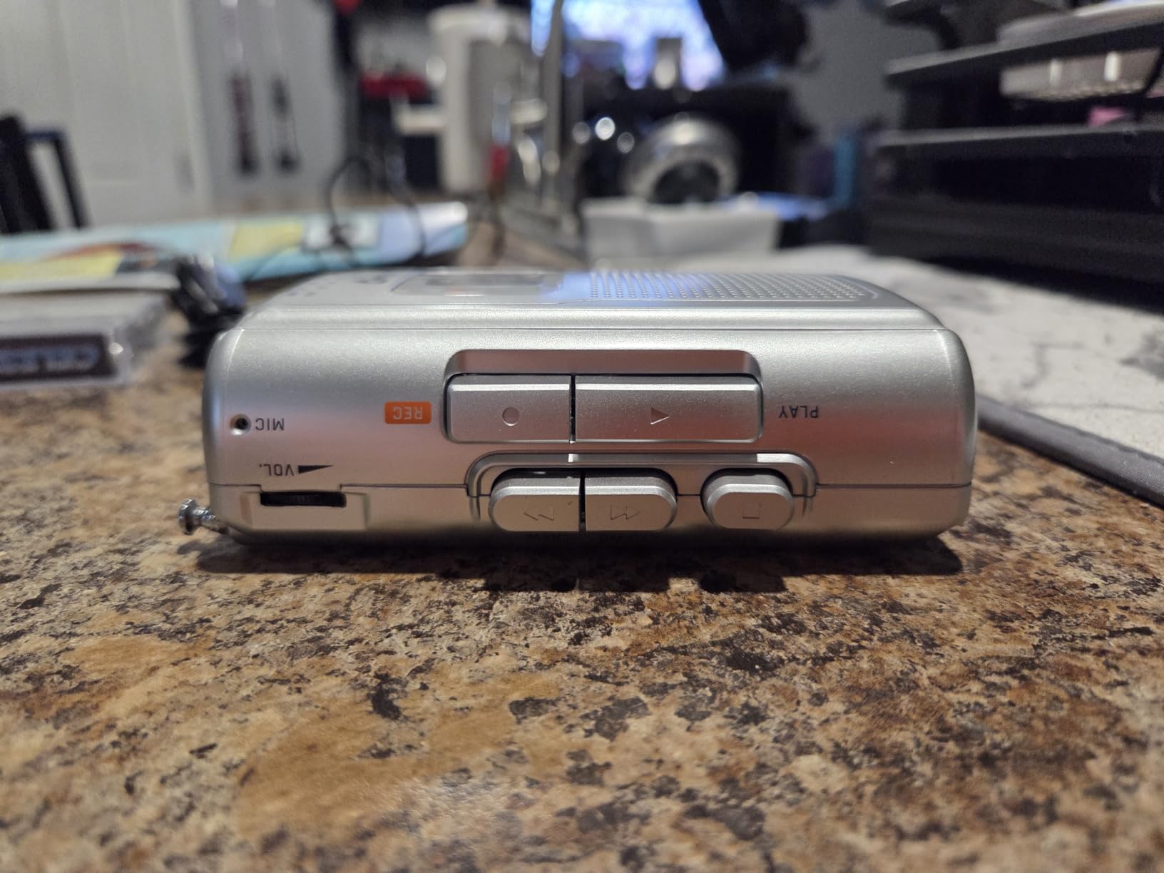 KLIM K8 Cassette Tape Player Portable - Cassette Recorder - NEW Version - AM/FM - Built-in Microphone & Speaker - Headphone Jack & Earphones - White customer photo 2