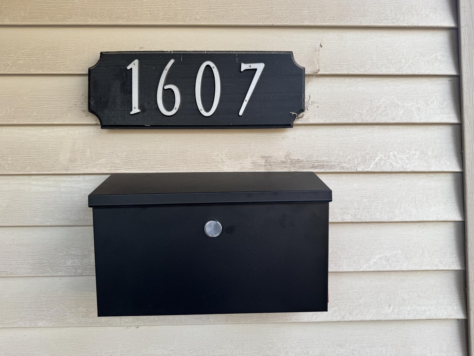 Large Wall Mount Mailbox for Outside, 15.9''x9.6''x5.2'' Locking Mailbox | Mailbox With Key Lock, Galvanized Steel Rustproof Metal Mailbox, With Mailbox Flag, Modern Mail Box for House Outside customer photo 2