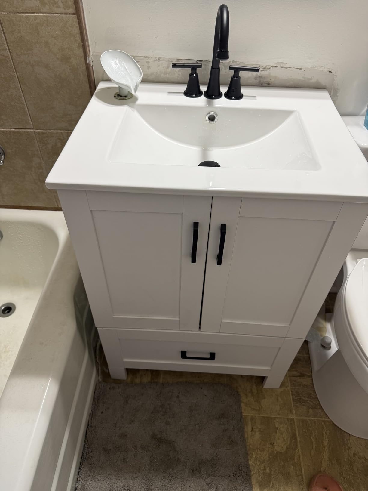 Yaheetech 30 Inch White Shaker Bathroom Vanity Cabinet with Sink Countertop customer photo 2