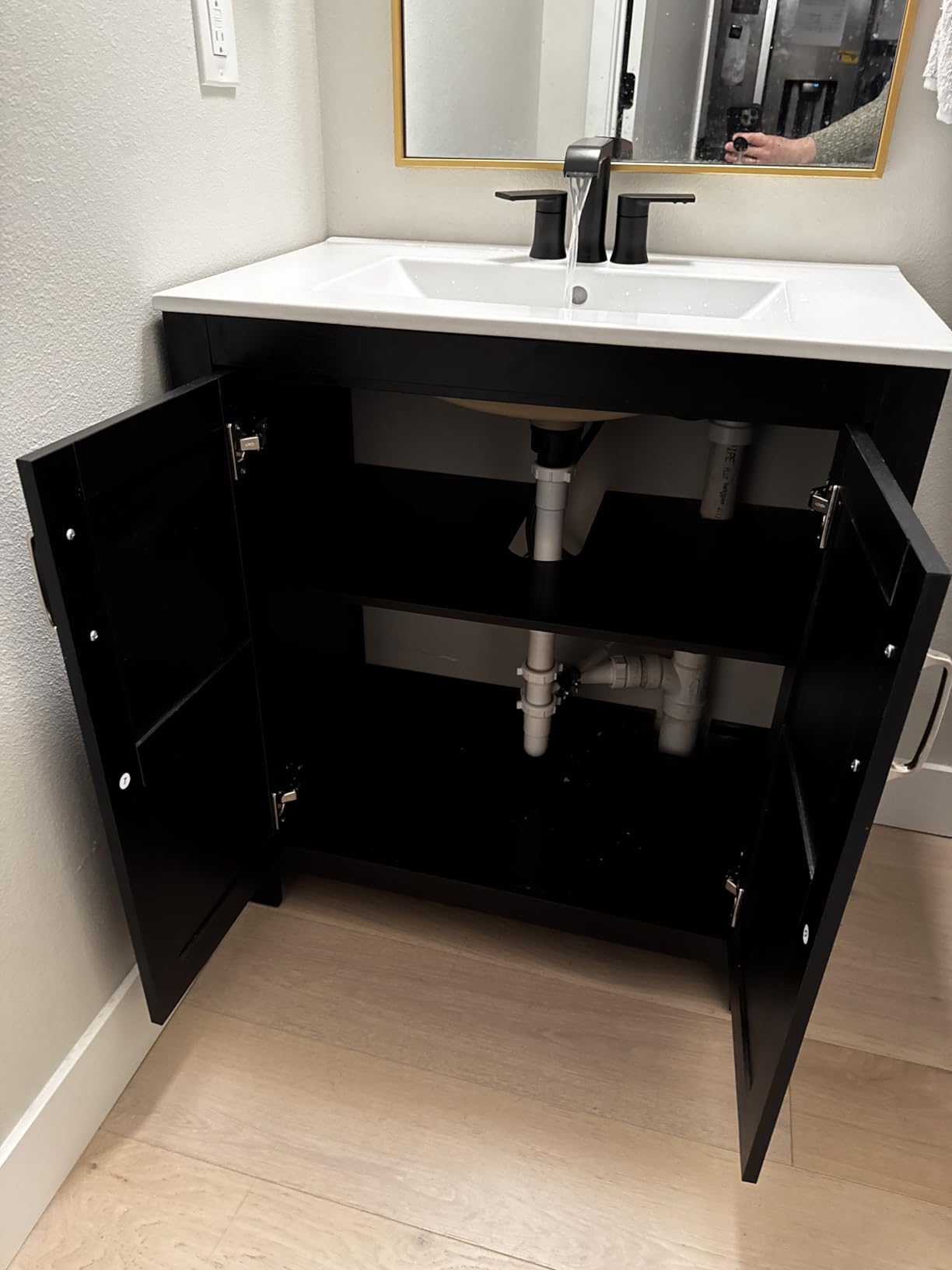 Farmhouse Bathroom Vanity with Sink, Freestanding Bathroom Vanities with Ceramic Basin & Soft-Close Door, Wood Cabinet with Adjustable Shelf for Apartment & Powder Room (Walnut, 30