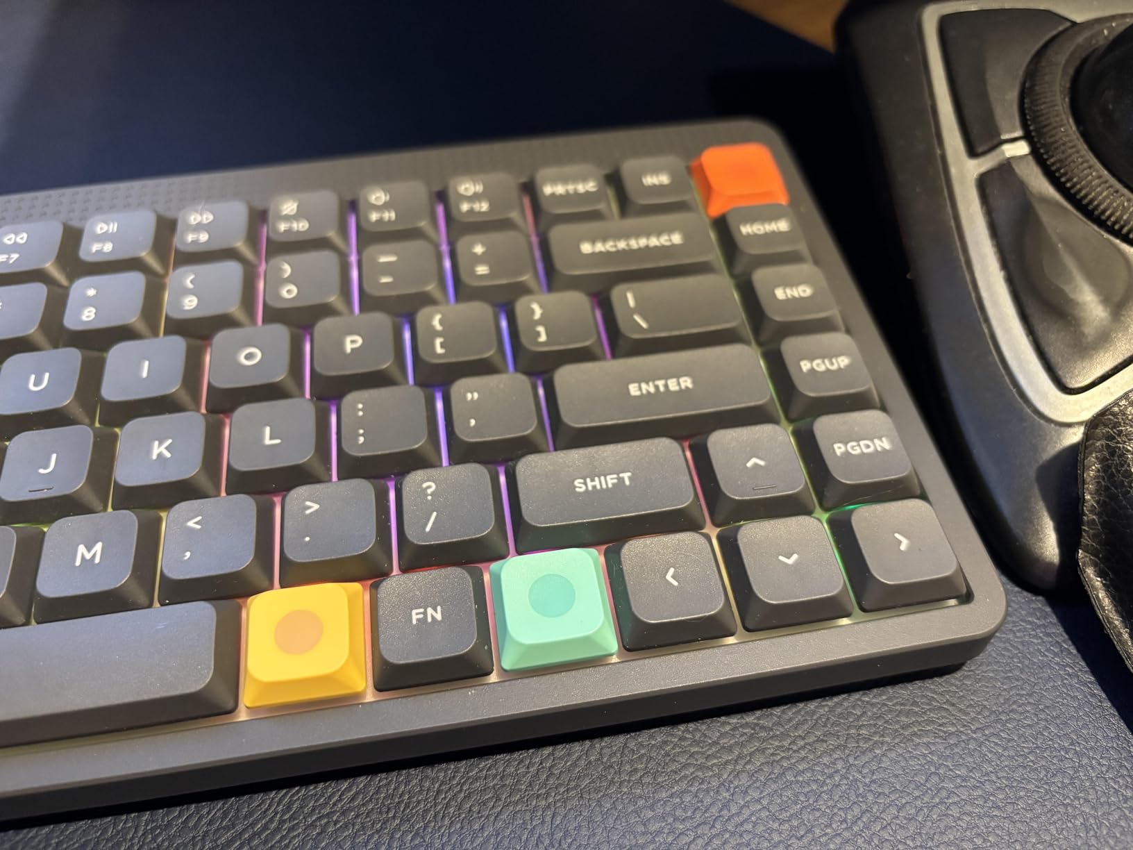 NuPhy Node75 Hot-swap Wireless Mechanical Keyboard Pink-Blush Nano Switch, 84 Keys 75% Low Profile Keyboard, For Mac / Windows, Supports Touch Gestures, For Bluetooth, 2.4GHz, USB-C, RGB Backlit customer photo 1