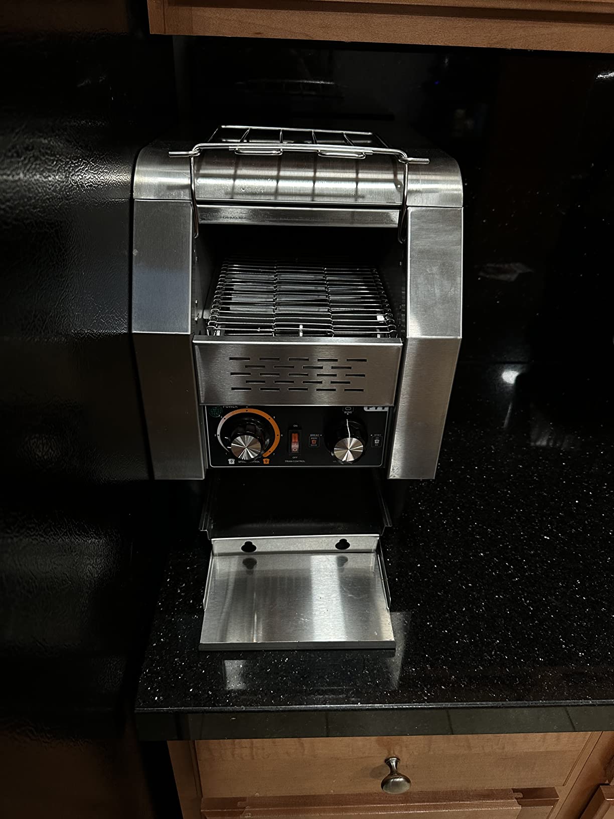 PYY Commercial Conveyor Toaster 150pcs/h - Electric Conveyor Belt Toaster for Toast, Bun, Bagel, Bread, Heavy Duty Stainless Steel Toaster Oven for Restaurant, Bakery, Buffet Use customer photo 1