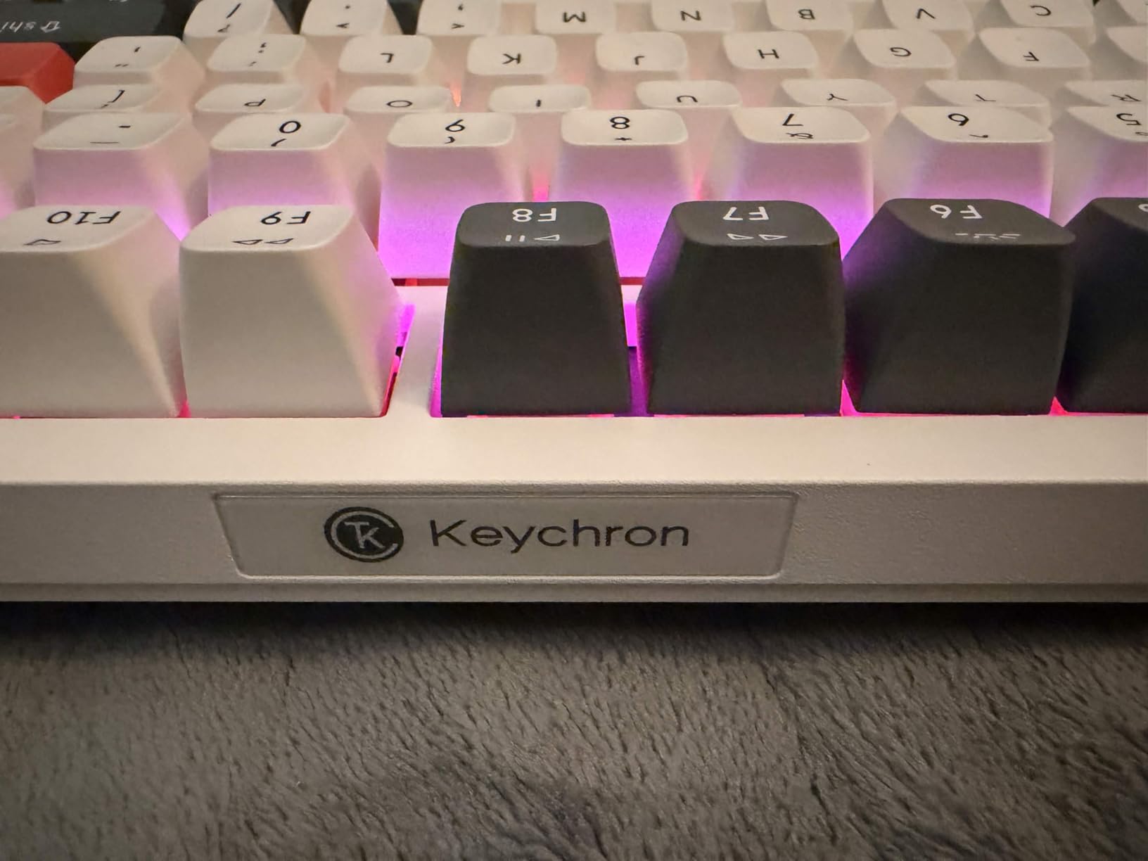 Keychron Q3 Ultra Wireless Mechanical Keyboard 8KHz Polling Rate, TKL 2.4G/Bluetooth 5.3/Wired Up to 660 Hours Long Battery Life, Hot-Swappable Aluminum RGB Gaming ZMK for Mac/Windows/Linux-White customer photo 2