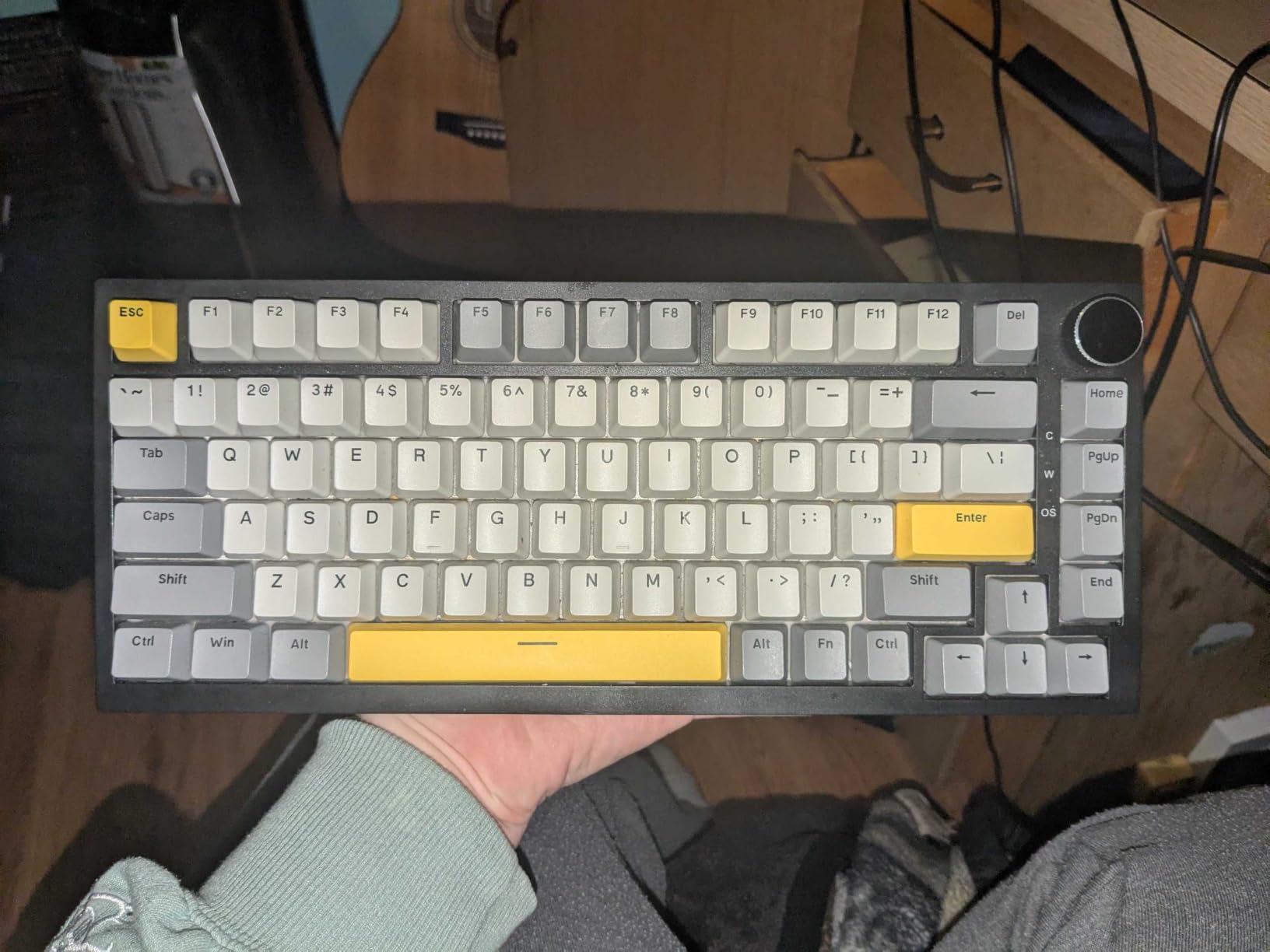 Ajazz AK820 75% Wired Mechanical Gaming Keyboard, Gasket Mounted Hot Swappable Custom Keyboard with Volume Knob, 5-Layer Sound Dampening Padding, PBT Keycaps, 82 Keys, Black customer photo 1